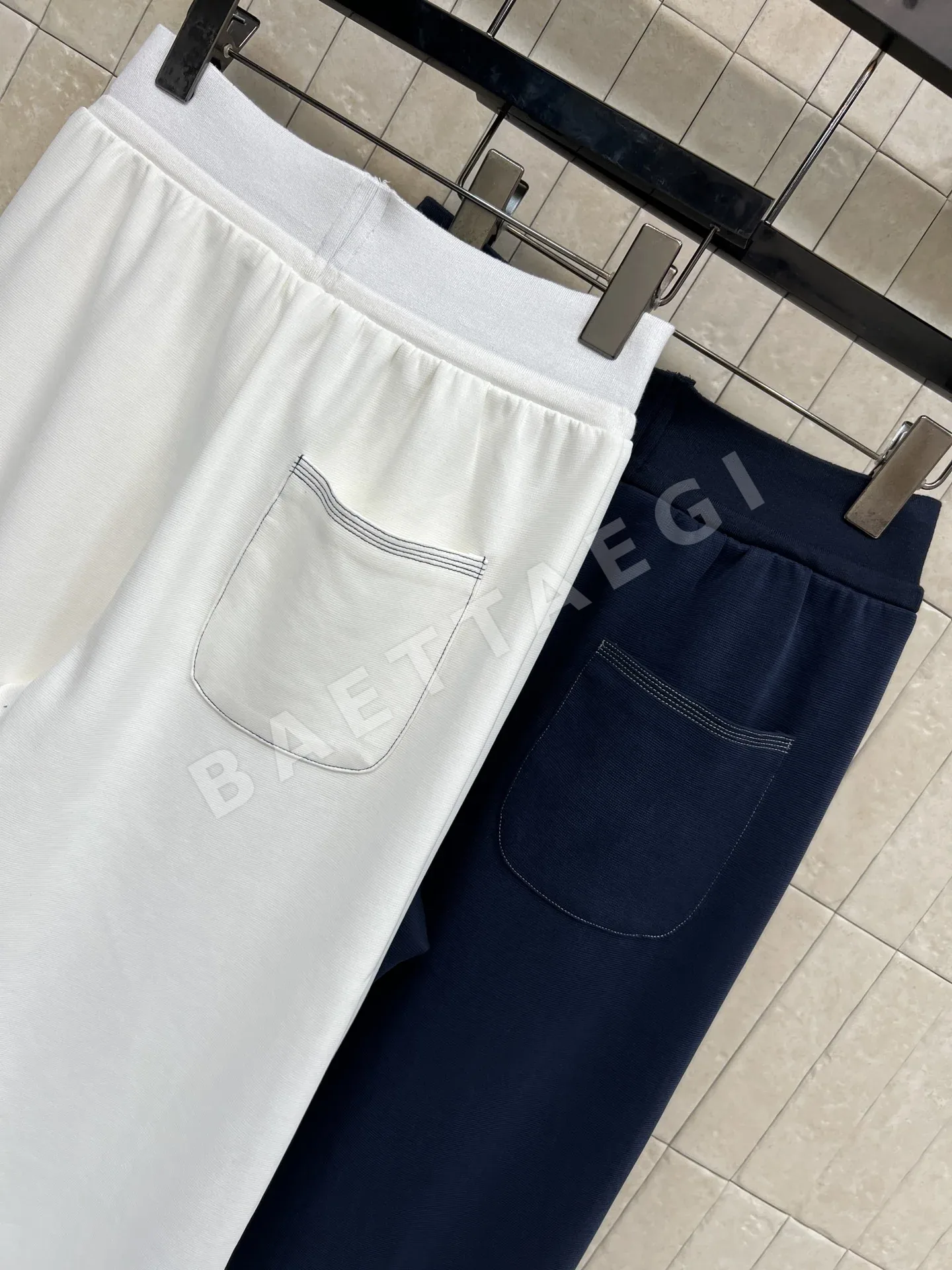 생로랑 로고 고무 허리밴드 와이드 레그 스웻팬츠 상세 이미지 8