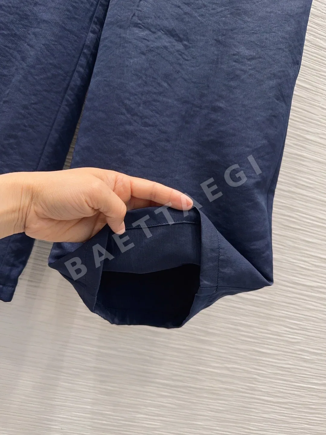 디올 실크 터치 여성 바지 상세 이미지 4