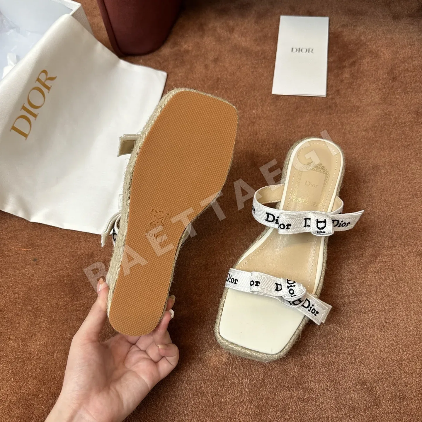 디올 샌들 가죽 금장 버클 상세 이미지 7