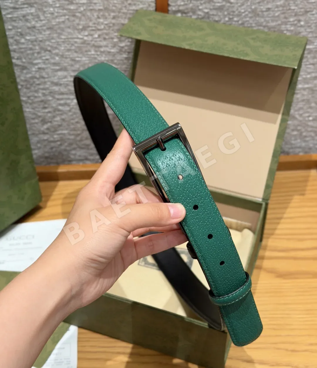 구찌 G 로고 스퀘어 버클 가죽 벨트 상세 이미지 9