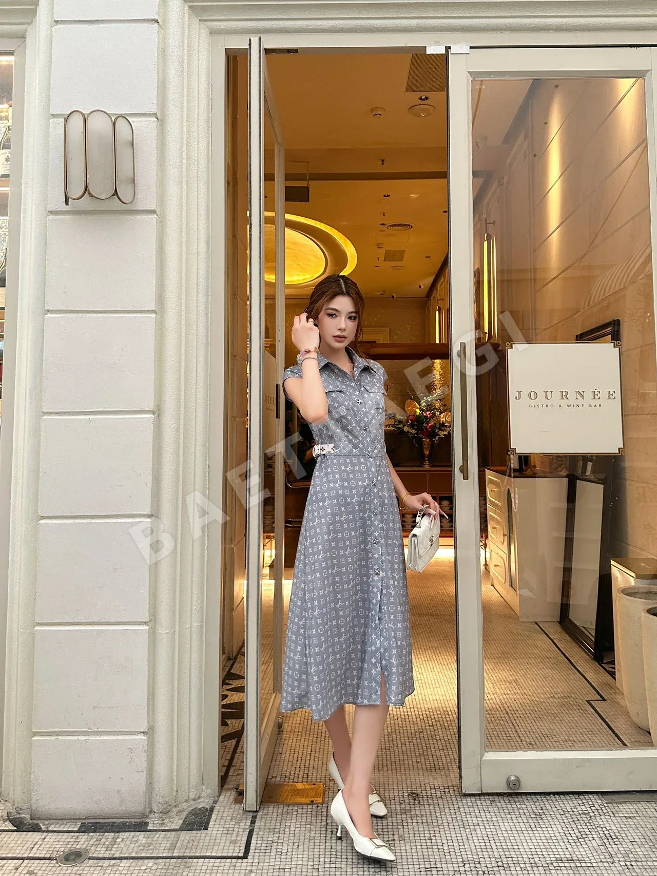 루이비통 모노그램 더블 포켓 롱 카라 원피스 상세 이미지 1