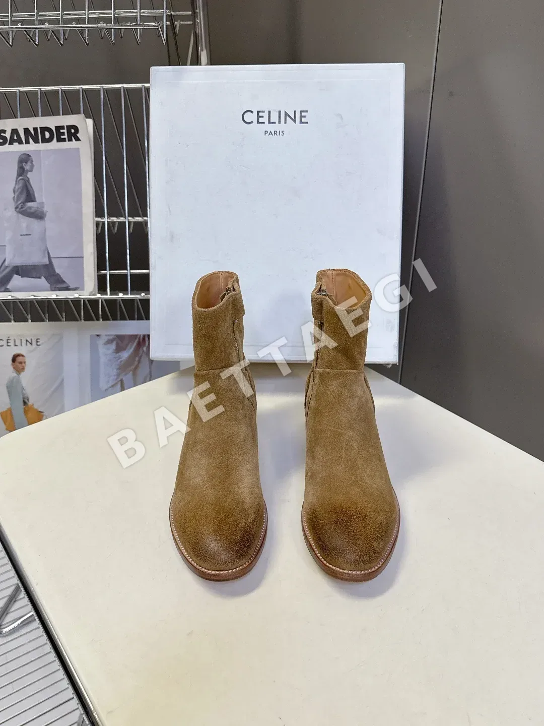 셀린느 부츠 가죽 개선문 로고 힐 상세 이미지 1