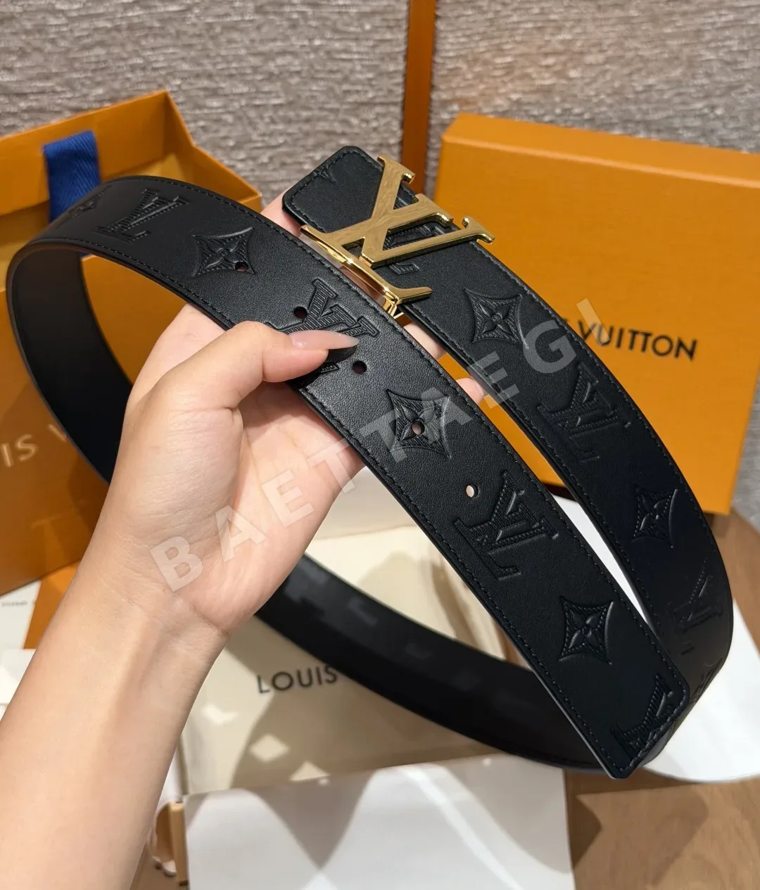 루이비통 모노그램 엠보스 40mm 리버시블 벨트 상세 이미지 5