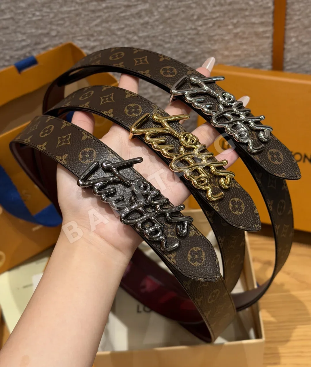루이비통 스크립트 30mm 리버시블 벨트 173787