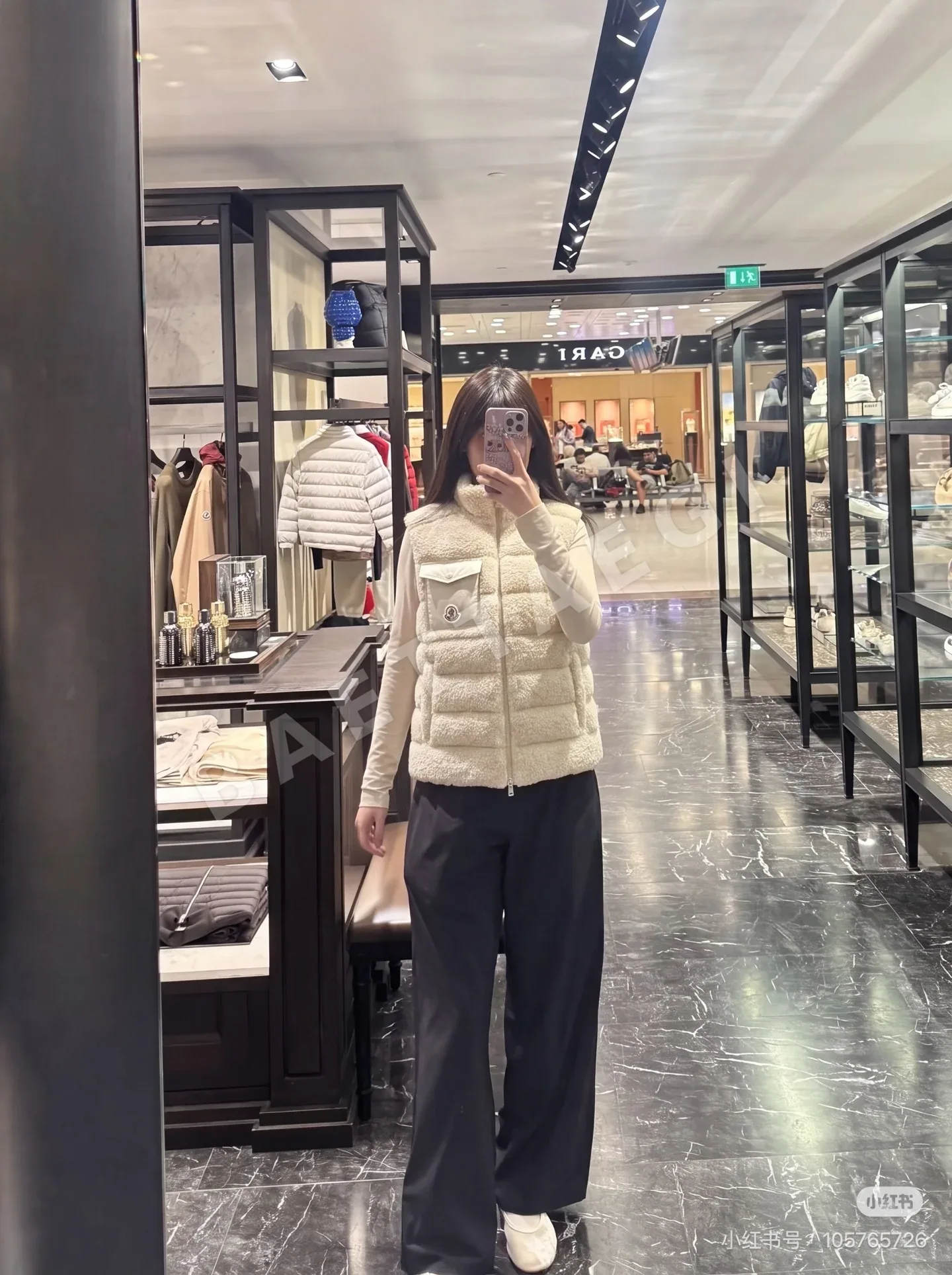 몽클레르 테디 베어 플리스 여성 다운 조끼 상세 이미지 9