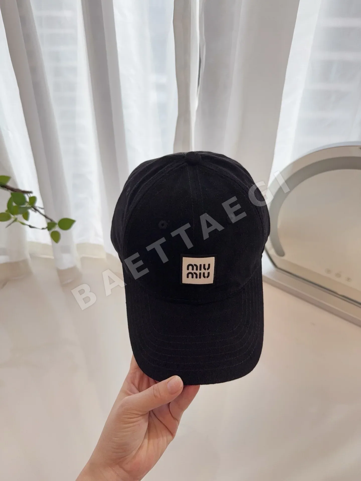 미우미우 모자 81343 Miu Miu Cap 상세 이미지 2