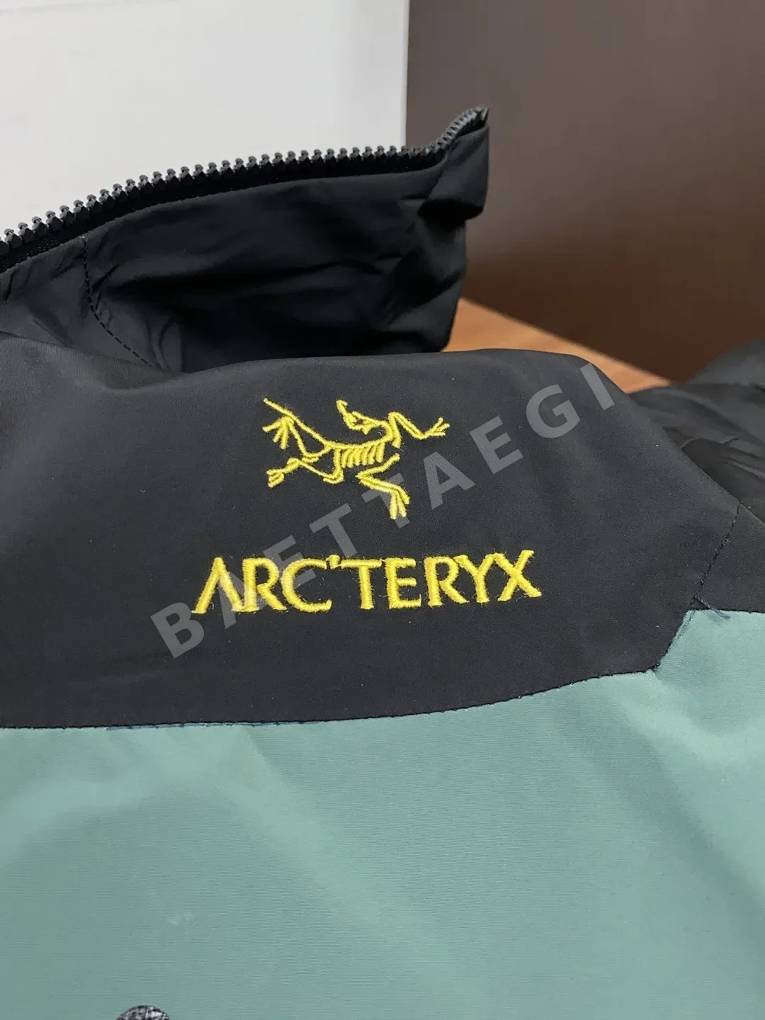 아크테릭스 알파 SV GORE-TEX 프로 방수 하드쉘 자켓 상세 이미지 8