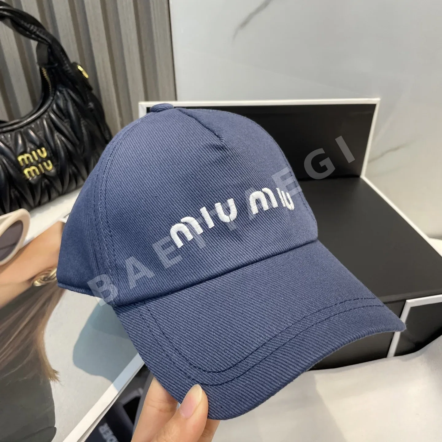 미우미우 자수 야구모자 상세 이미지 5
