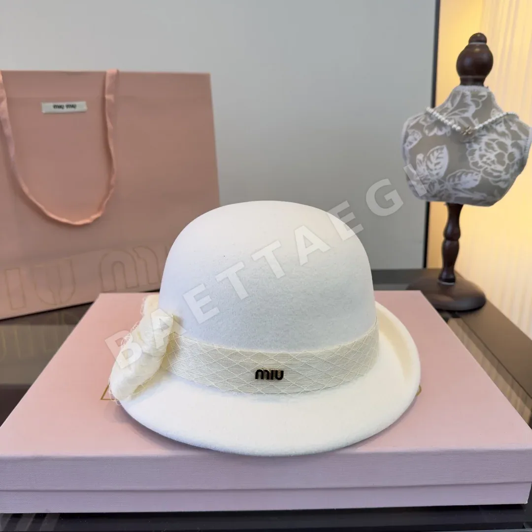 미우미우 모자 185800 Miu Miu Cap 상세 이미지 2
