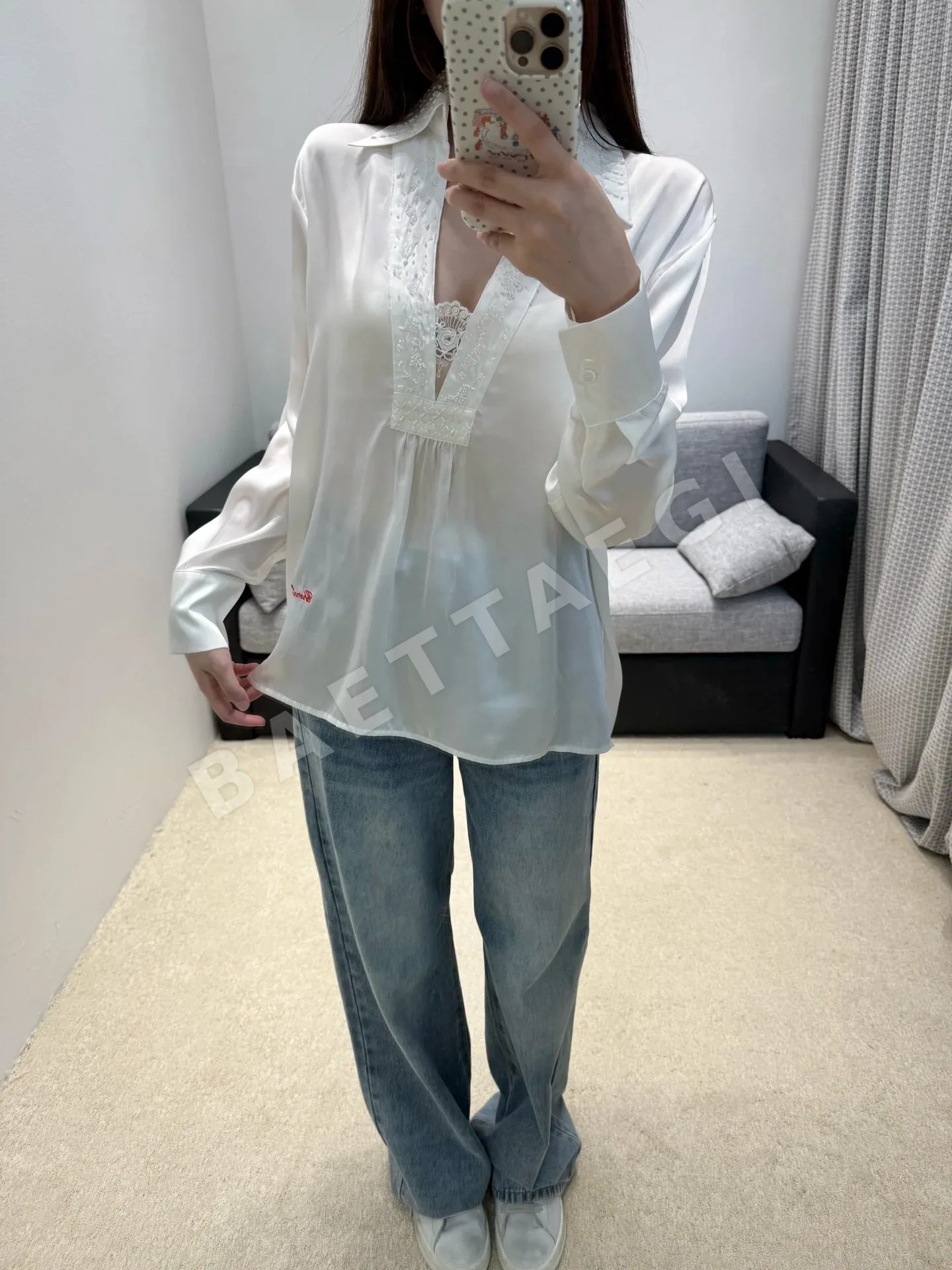 샤넬 새틴 레이스 V넥 여성 셔츠 상세 이미지 2
