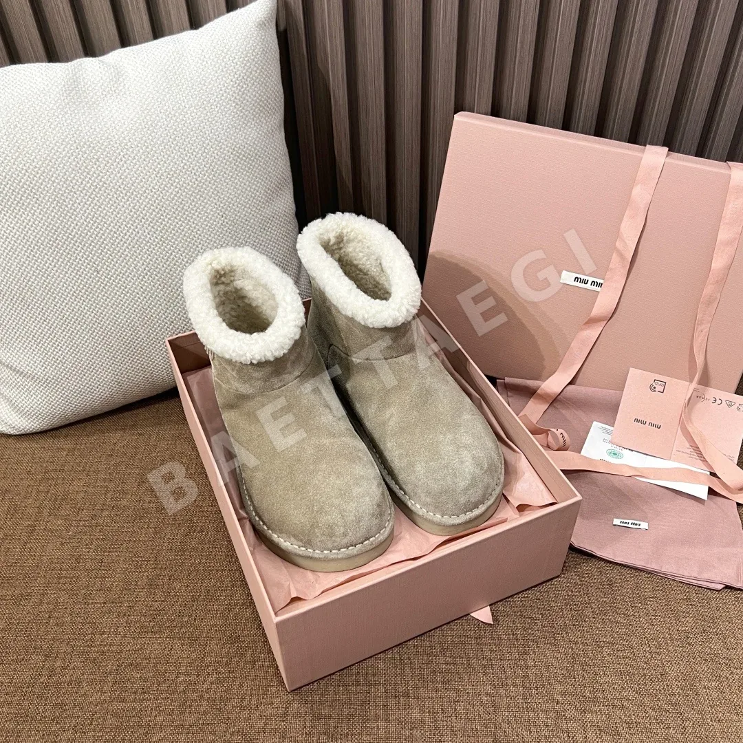 미우미우 부츠 스웨이드 둥근 형태 187349