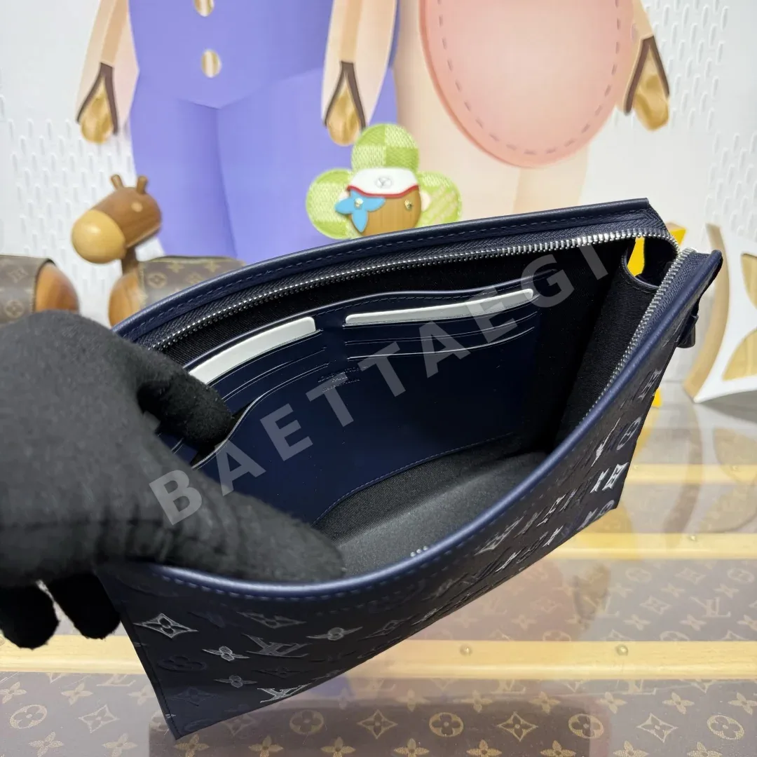 루이비통 포쉐트 보야주 미디엄 클러치 가방 M61692 상세 이미지 9