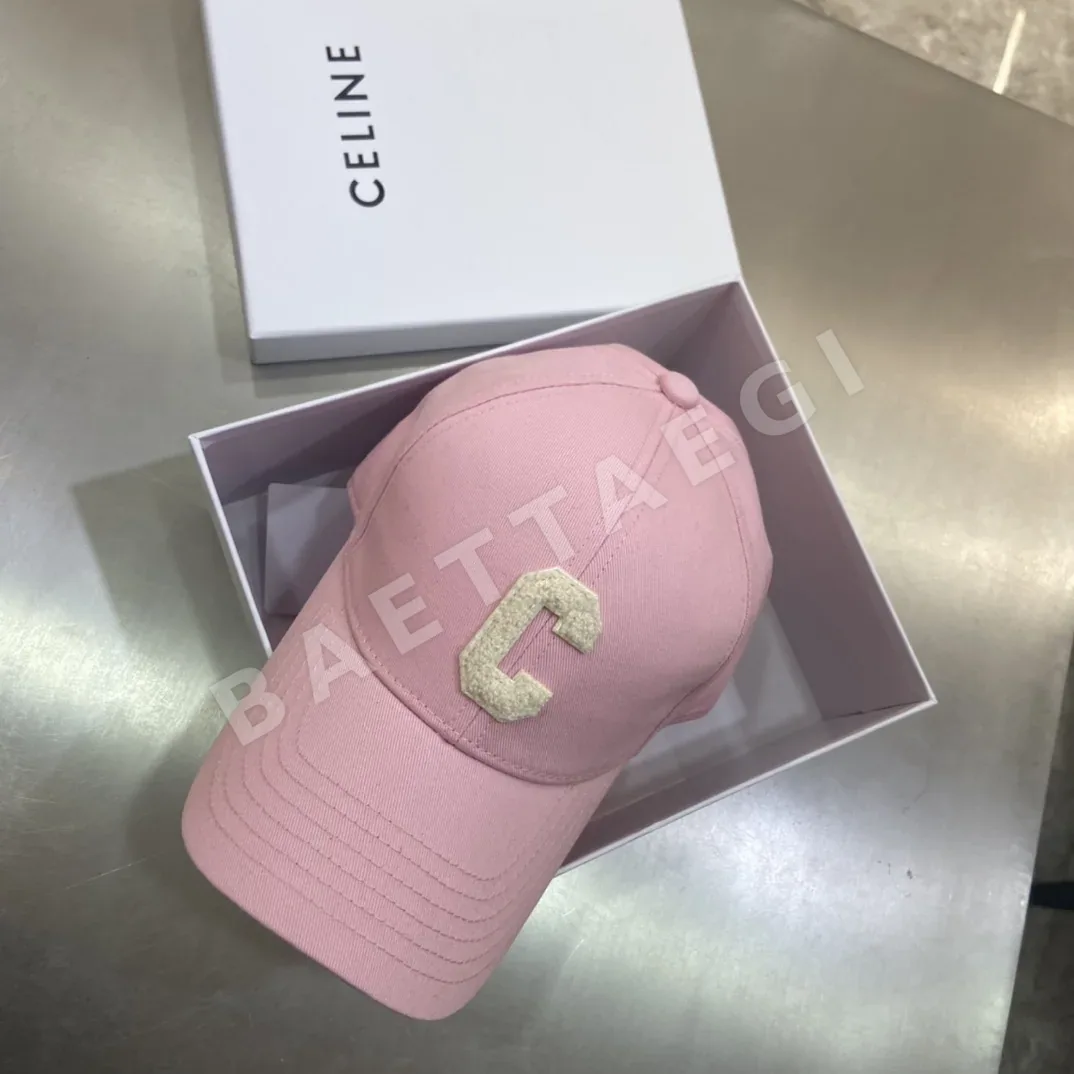 셀린느 C 로고 자수 베이스볼 캡 상세 이미지 9