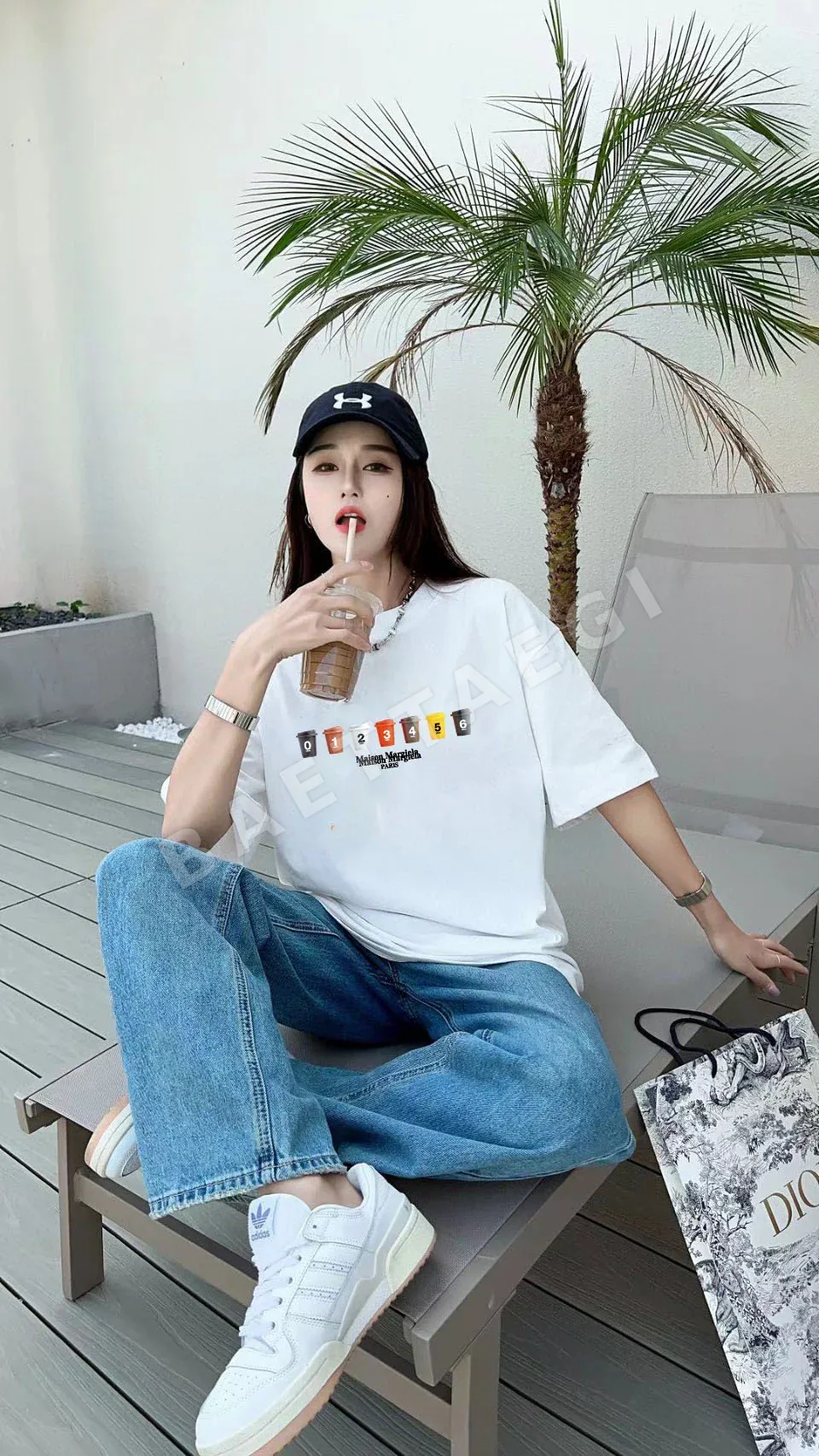 마르지엘라 프린트 로고 코튼 반팔 티셔츠 상세 이미지 9