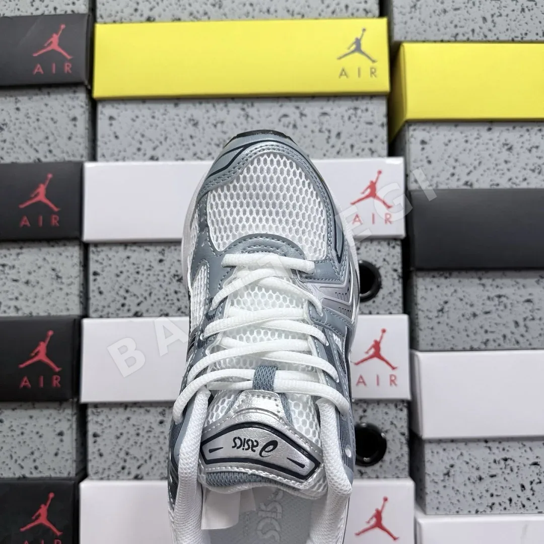 아식스 [WZ] 젤 카야노 14 1203A537-106 200397 Asics Gel-Kayano 14 White Fjord Grey 상세 이미지 5