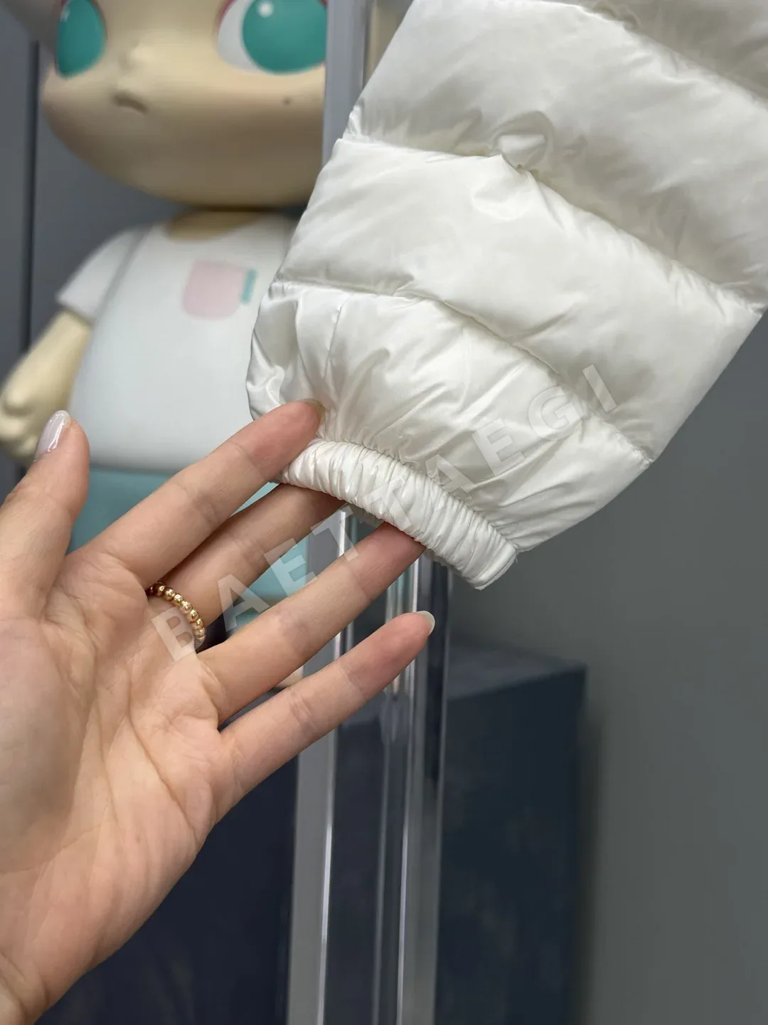 몽클레르 랑스 숏 스탠드카라 여성 패딩 상세 이미지 5