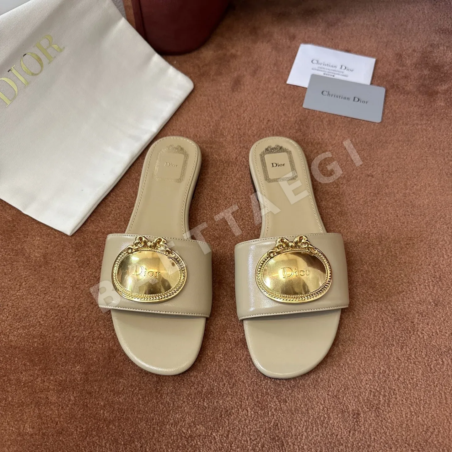 디올 샌들 로고 187923