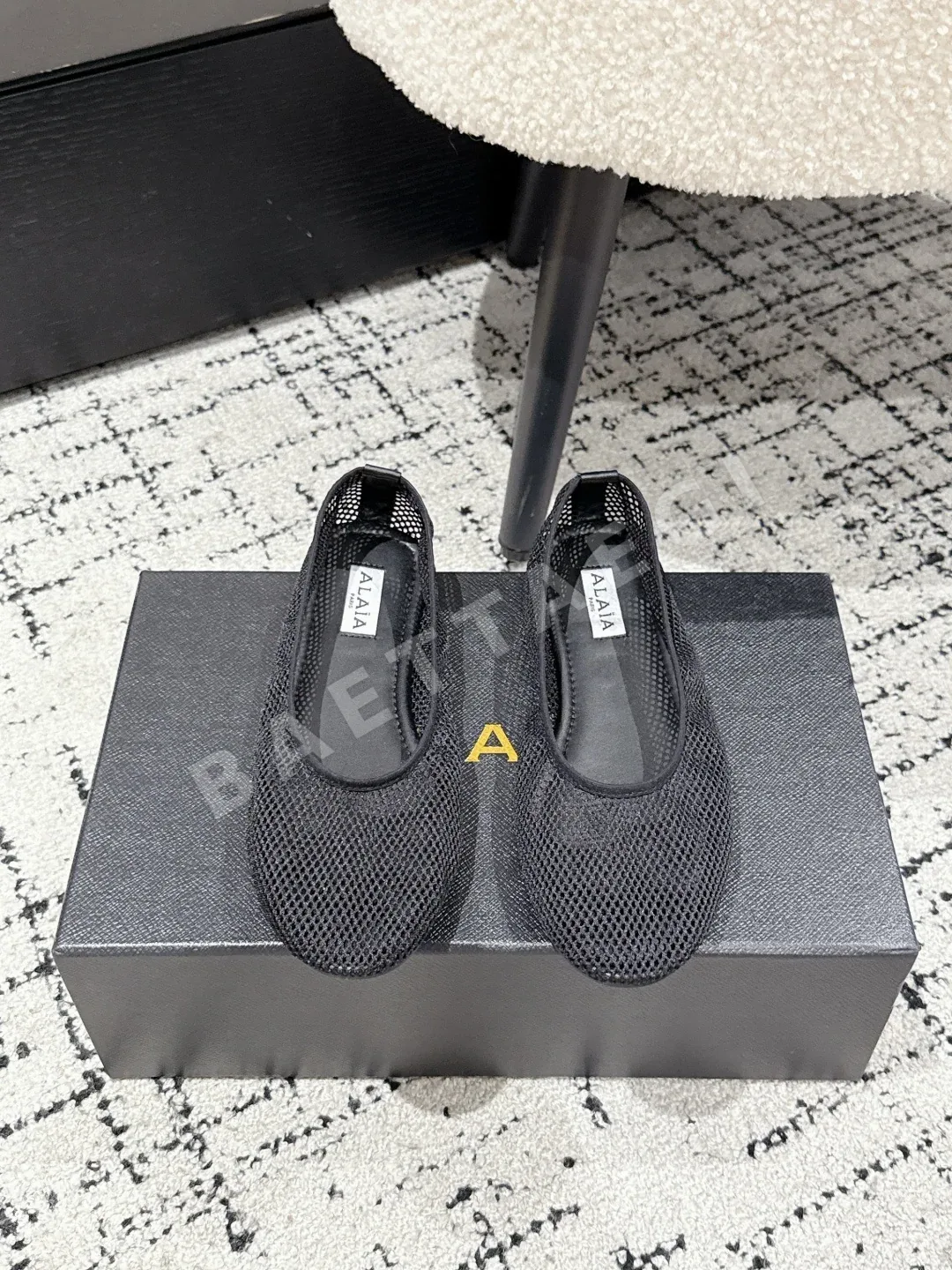 알라이아 메시 비치 샌들 120685