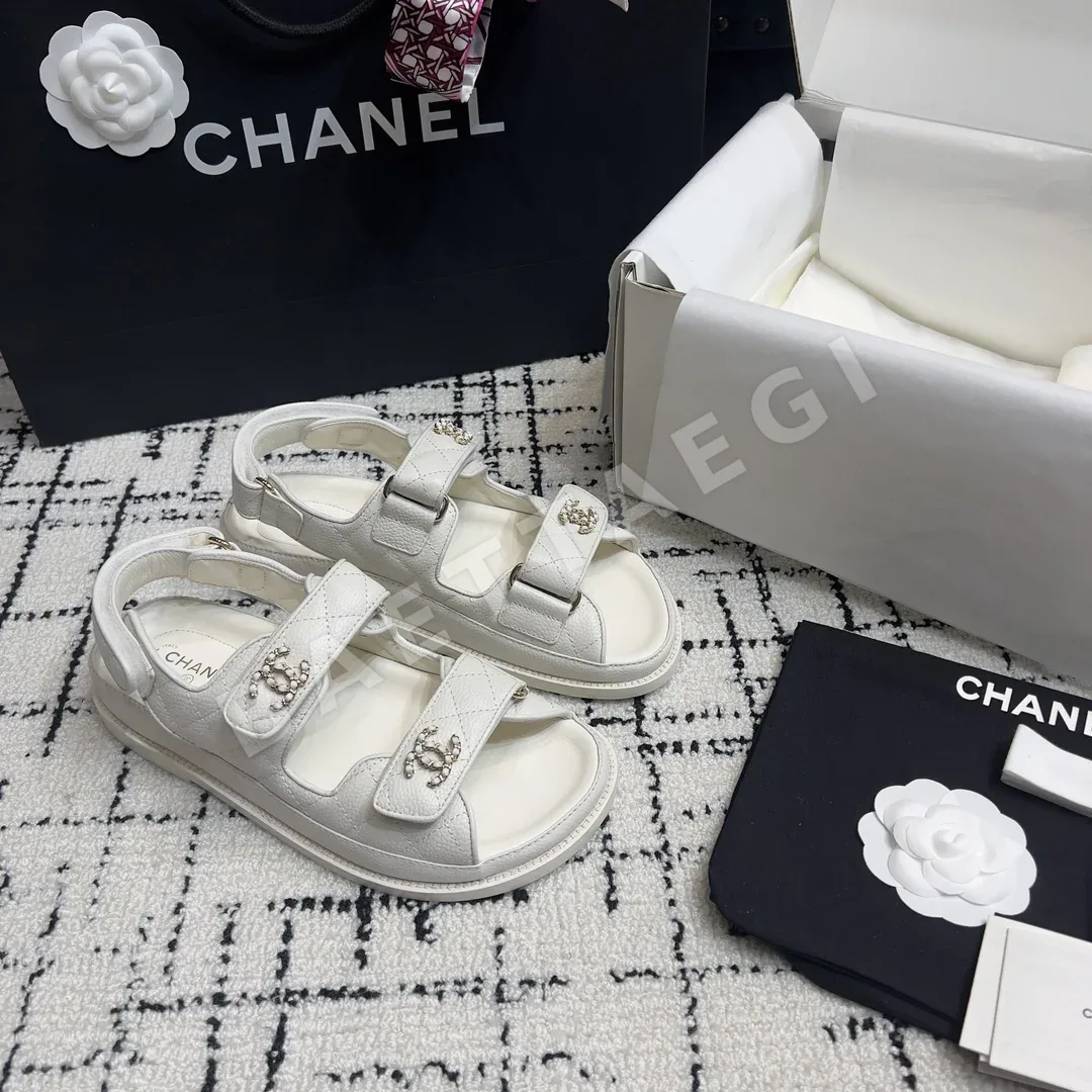 샤넬 더블 C 벨크로 비치 슈즈 상세 이미지 5