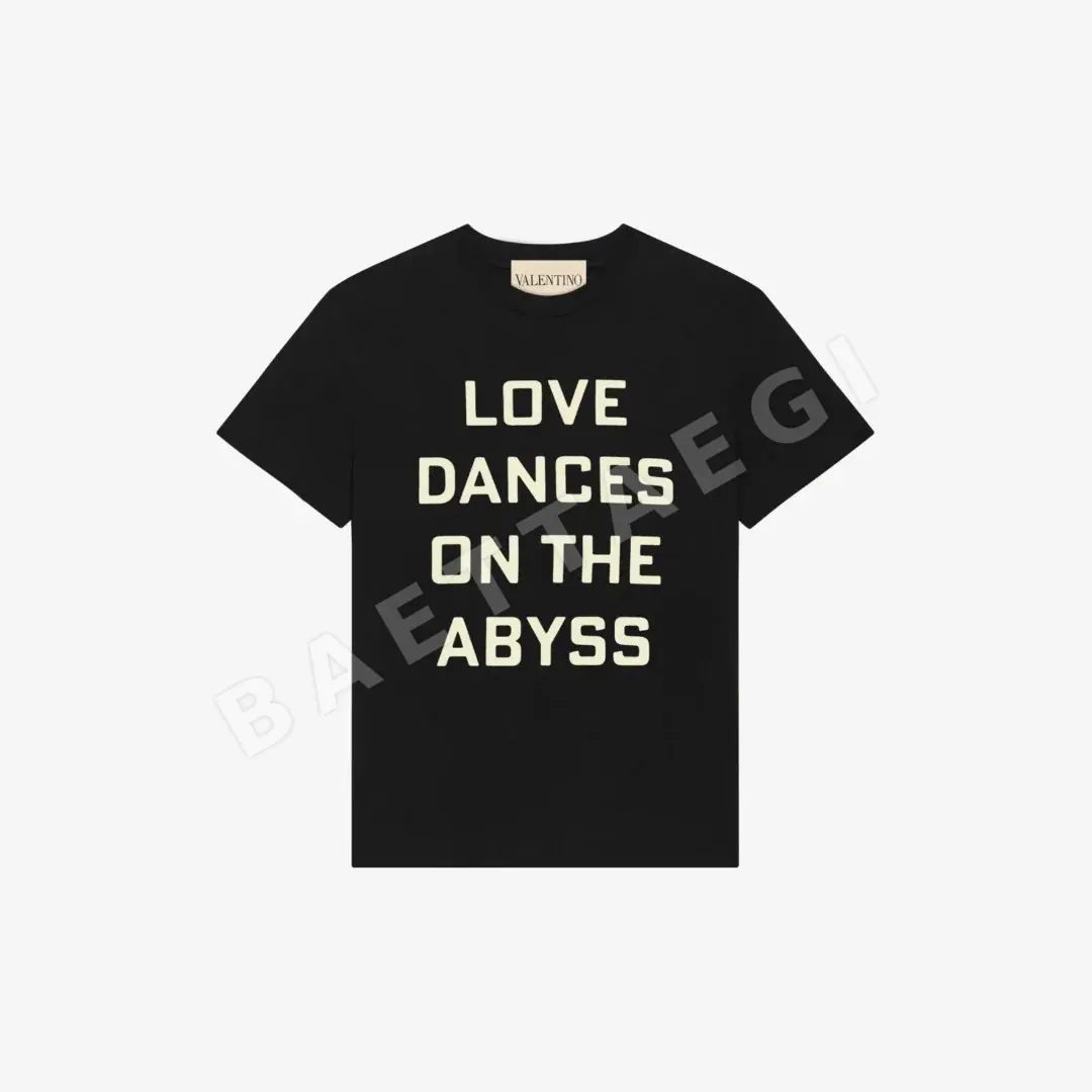 발렌티노 LOVE 로고 여성 반팔 티셔츠 87952