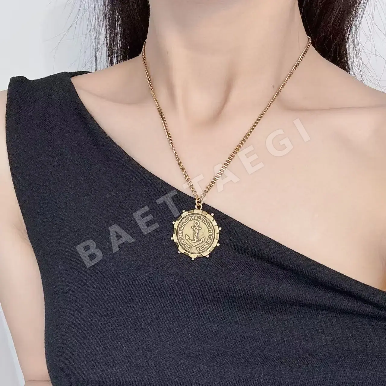 생로랑 레트로 모던 배색 목걸이 65410