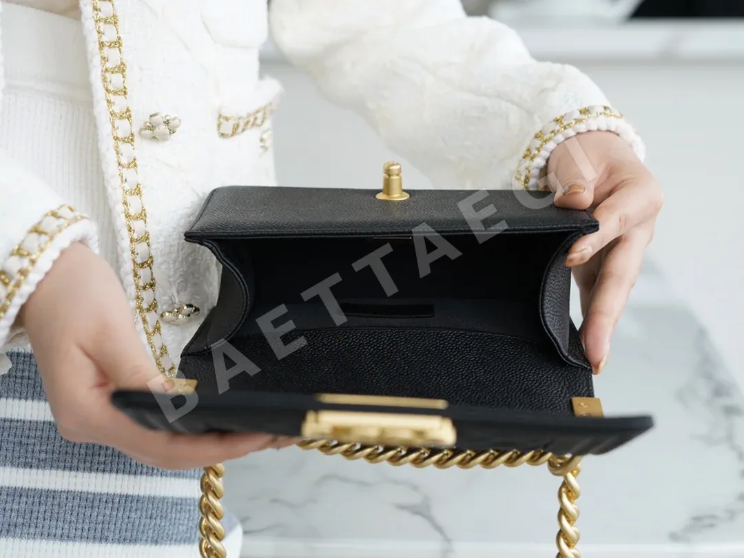 샤넬 보이백 미니 블랙 금장 가방 상세 이미지 7