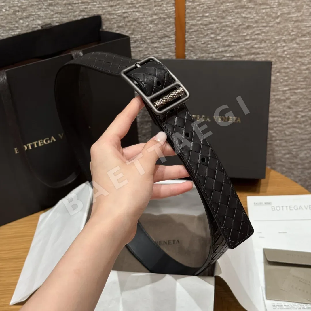 보테가베네타 인트레치아토 송아지가죽 벨트 상세 이미지 5