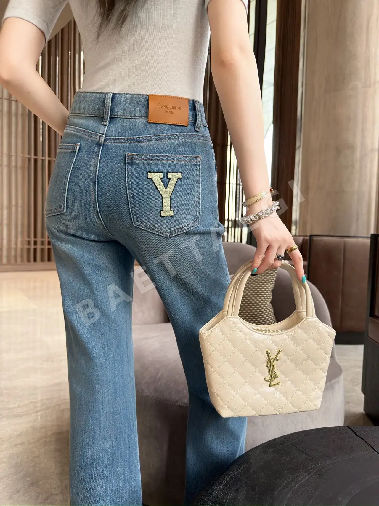 생로랑 플레어 컷 데님 바지 상세 이미지 2