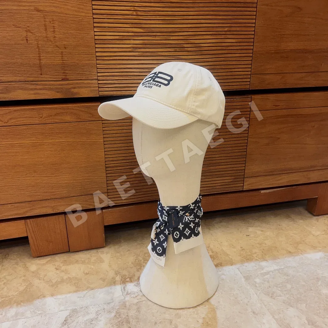 발렌시아가 BB 로고 캡 상세 이미지 5