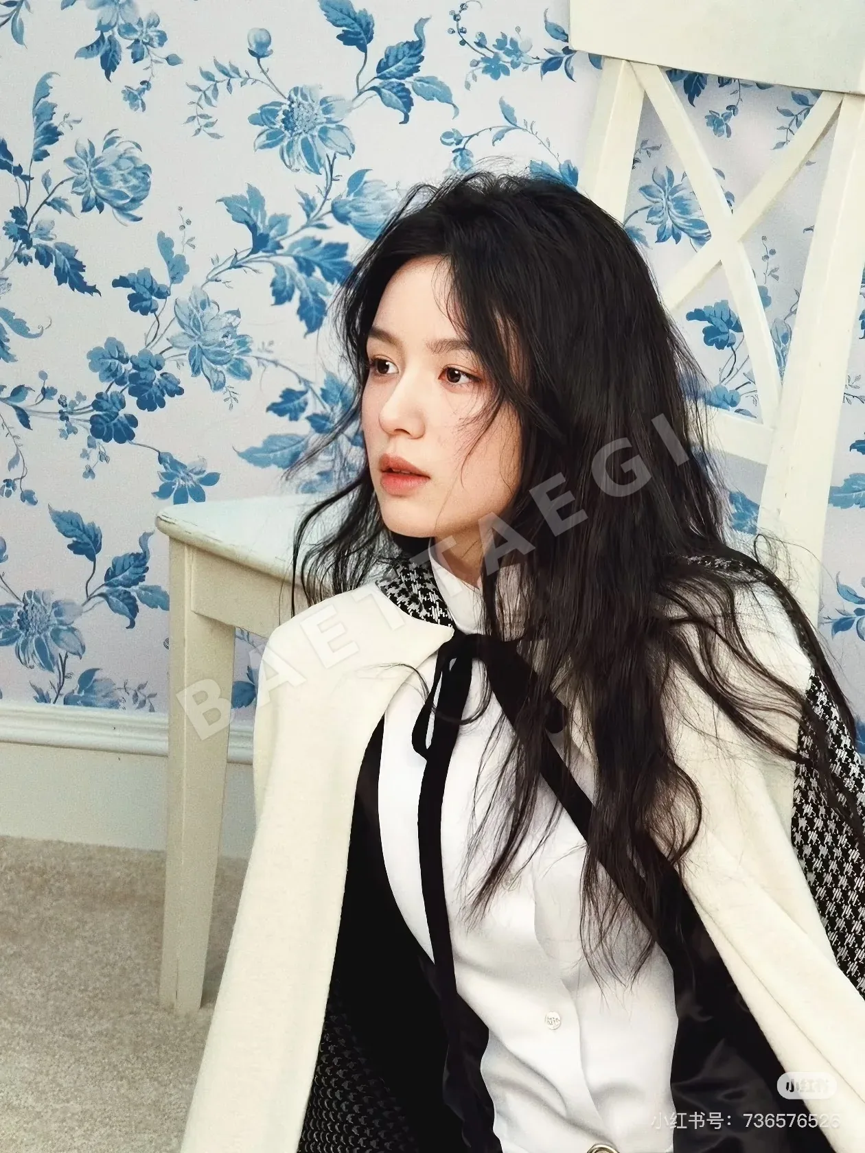 디올 하운드투스 울 캐시미어 케이프 여성 의류 상세 이미지 4