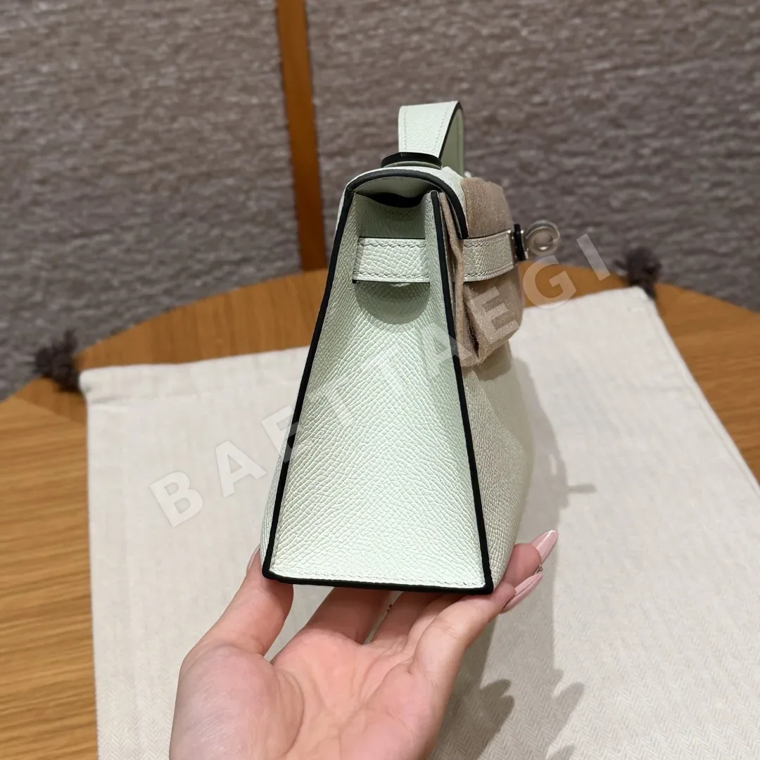에르메스 켈리 포치 버블 그린 가방 상세 이미지 3
