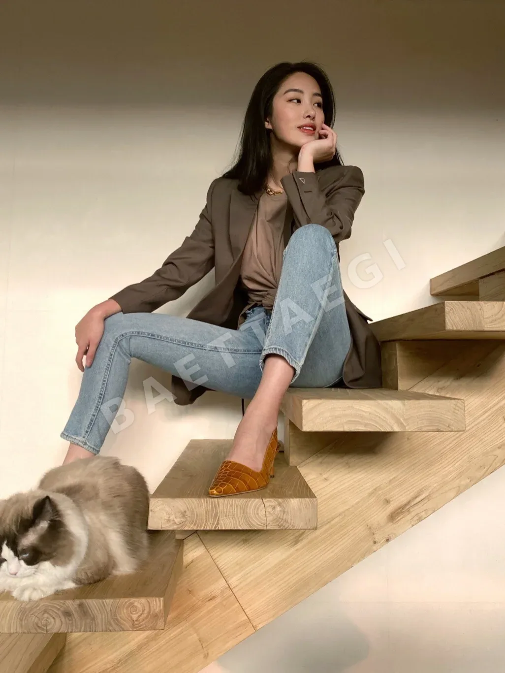 베르사체 메두사 로고 황동 목걸이 상세 이미지 3
