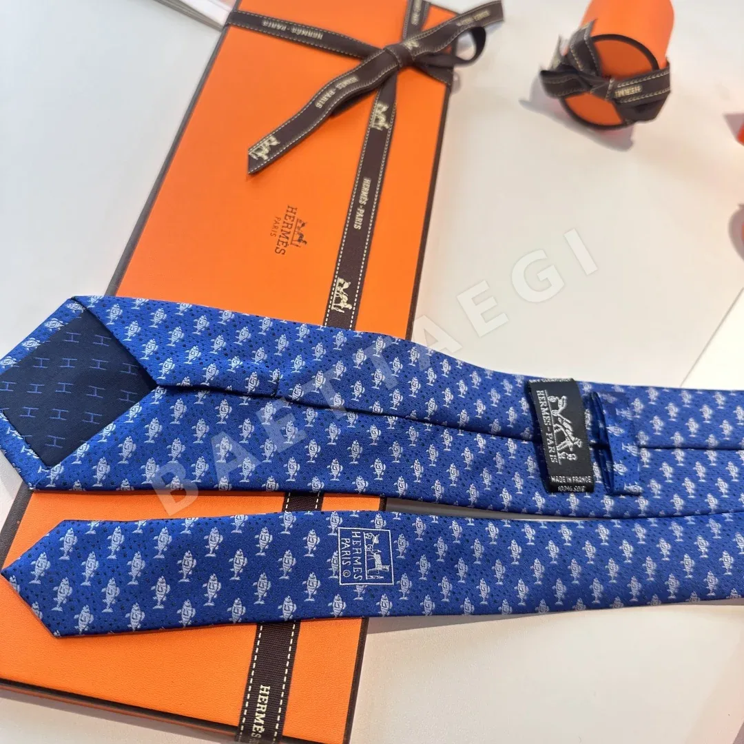 에르메스 동물 모티브 실크 넥타이 상세 이미지 9