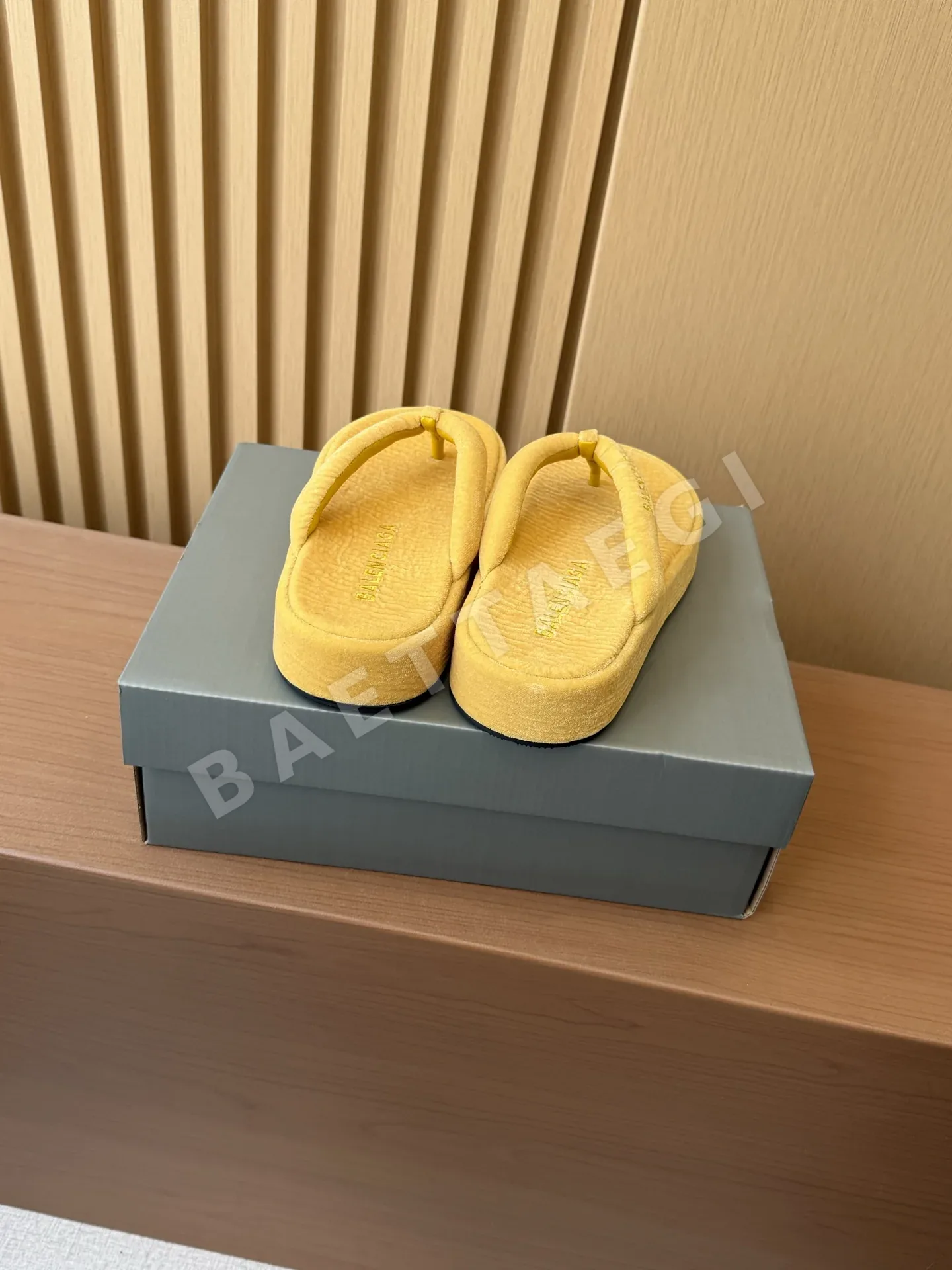 발렌시아가 신발 상세 이미지 8