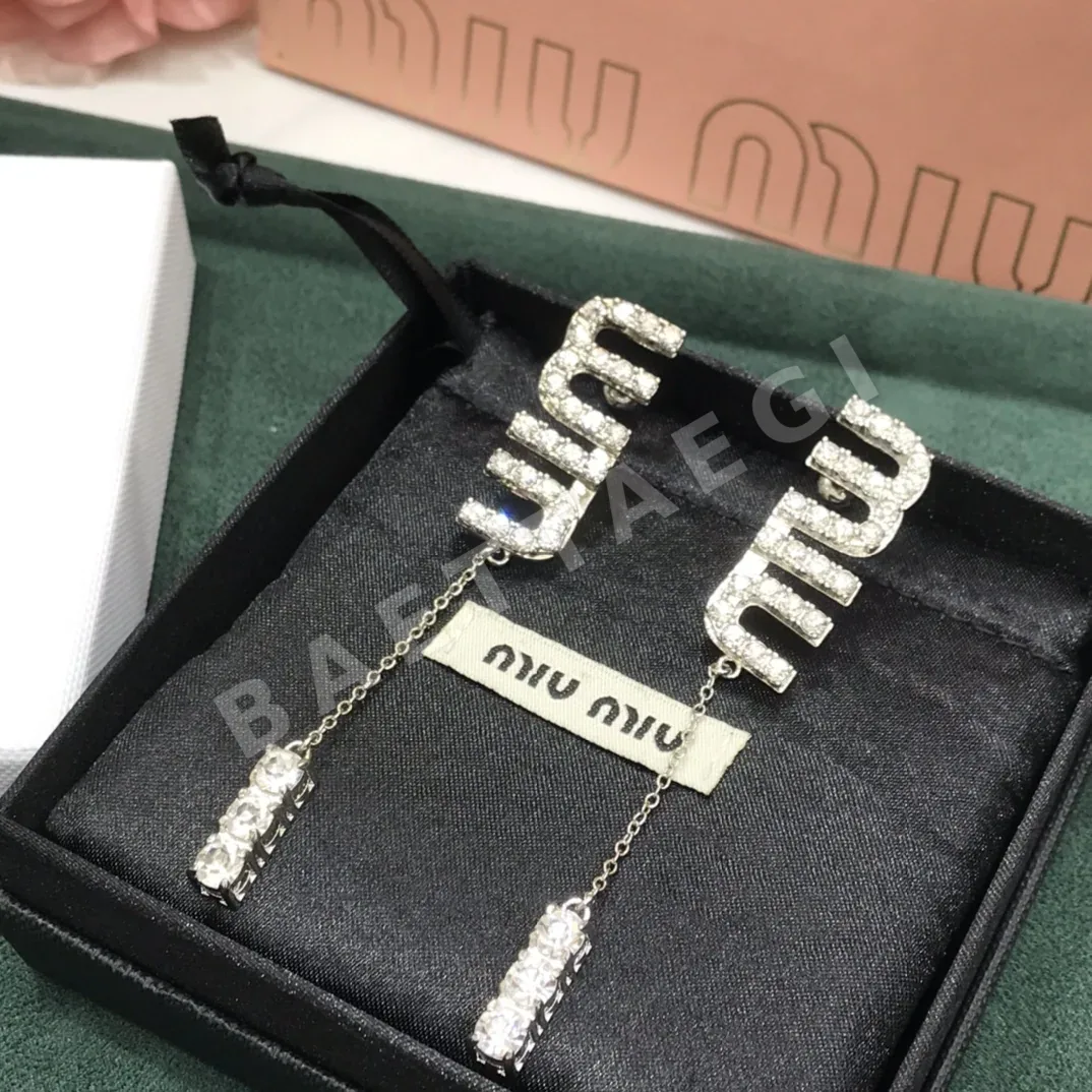 미우미우 스와로브스키 크리스탈 스터드 귀걸이 상세 이미지 6