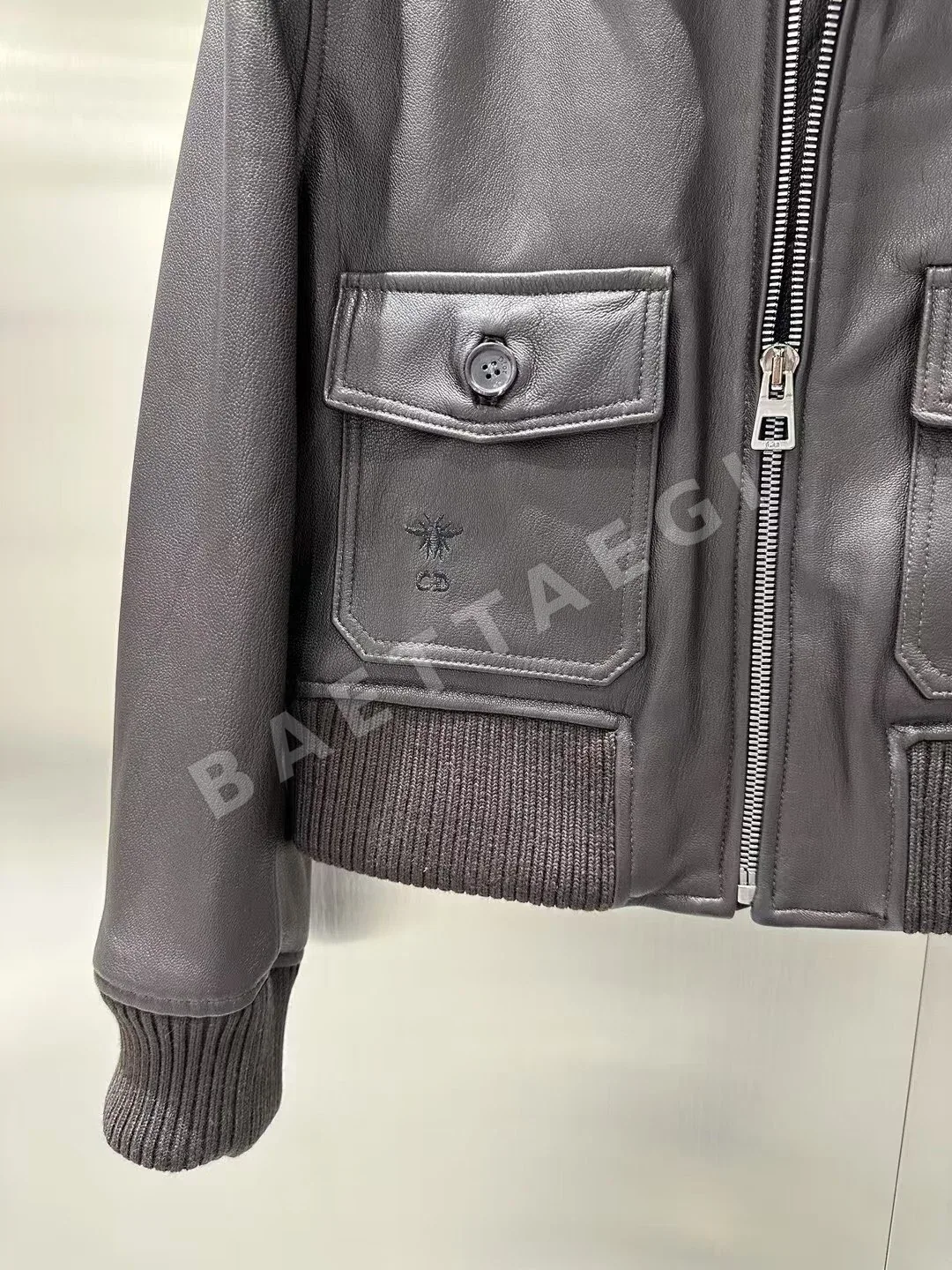 디올 염소가죽 퀼팅 보머 자켓 상세 이미지 8