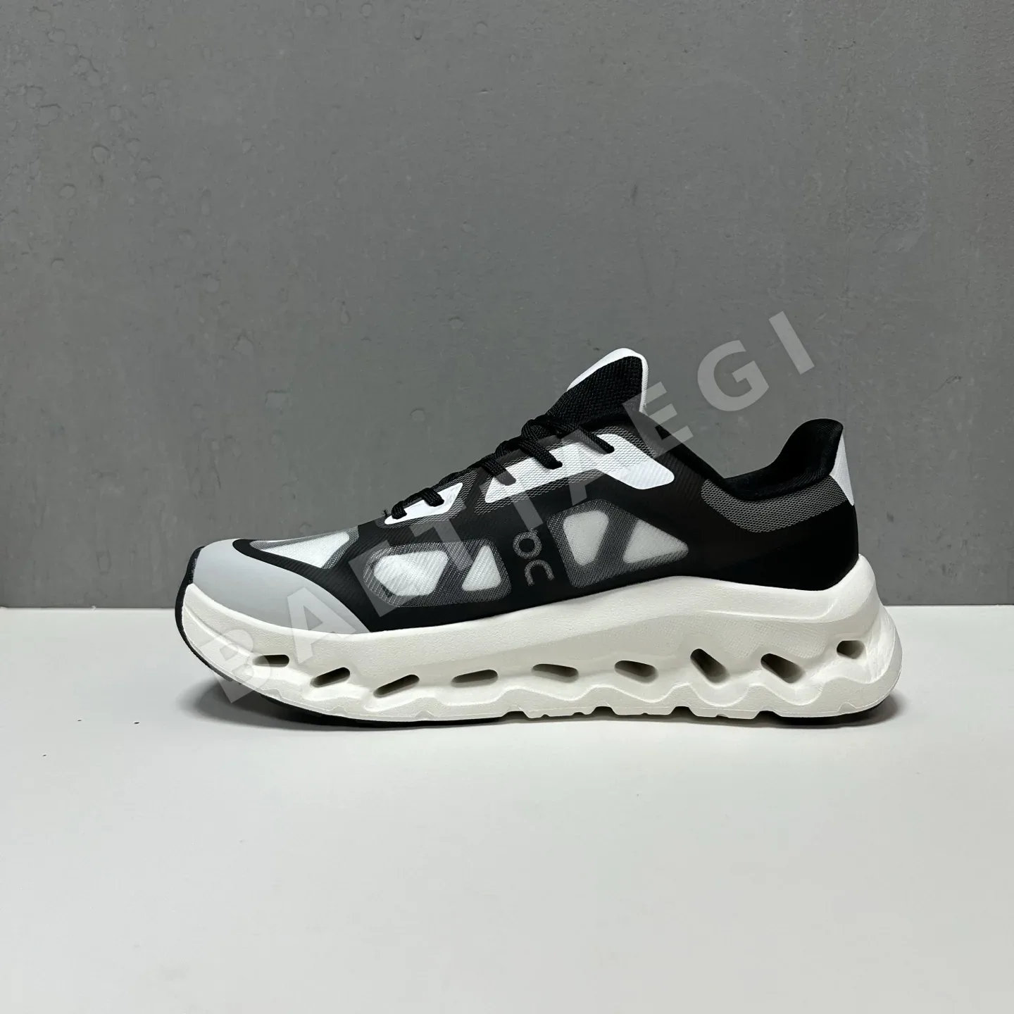 ON 신발 157694 Sneakers 상세 이미지 3