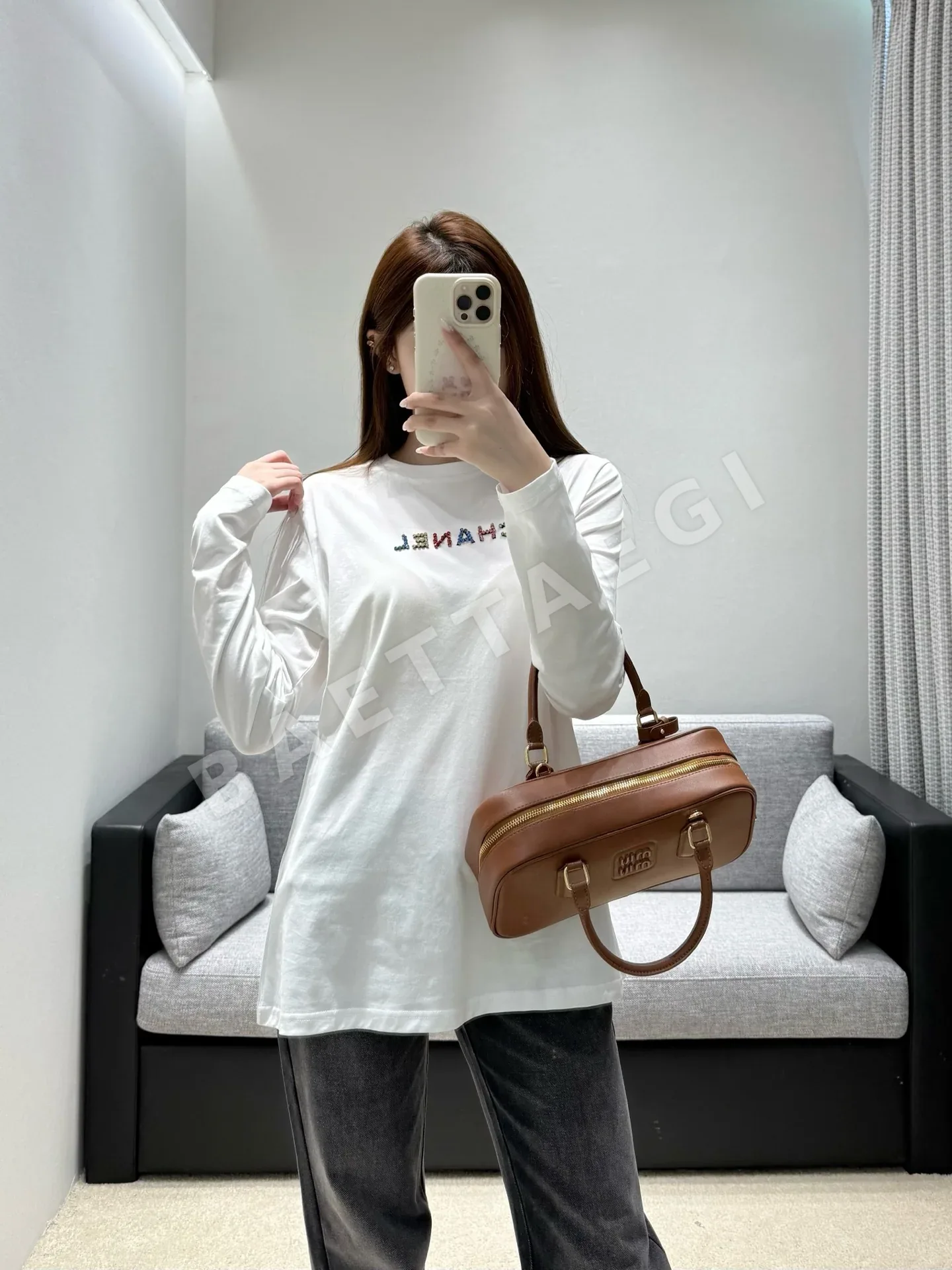 샤넬 컬러풀 라인스톤 로고 여성 긴팔 티셔츠 151094