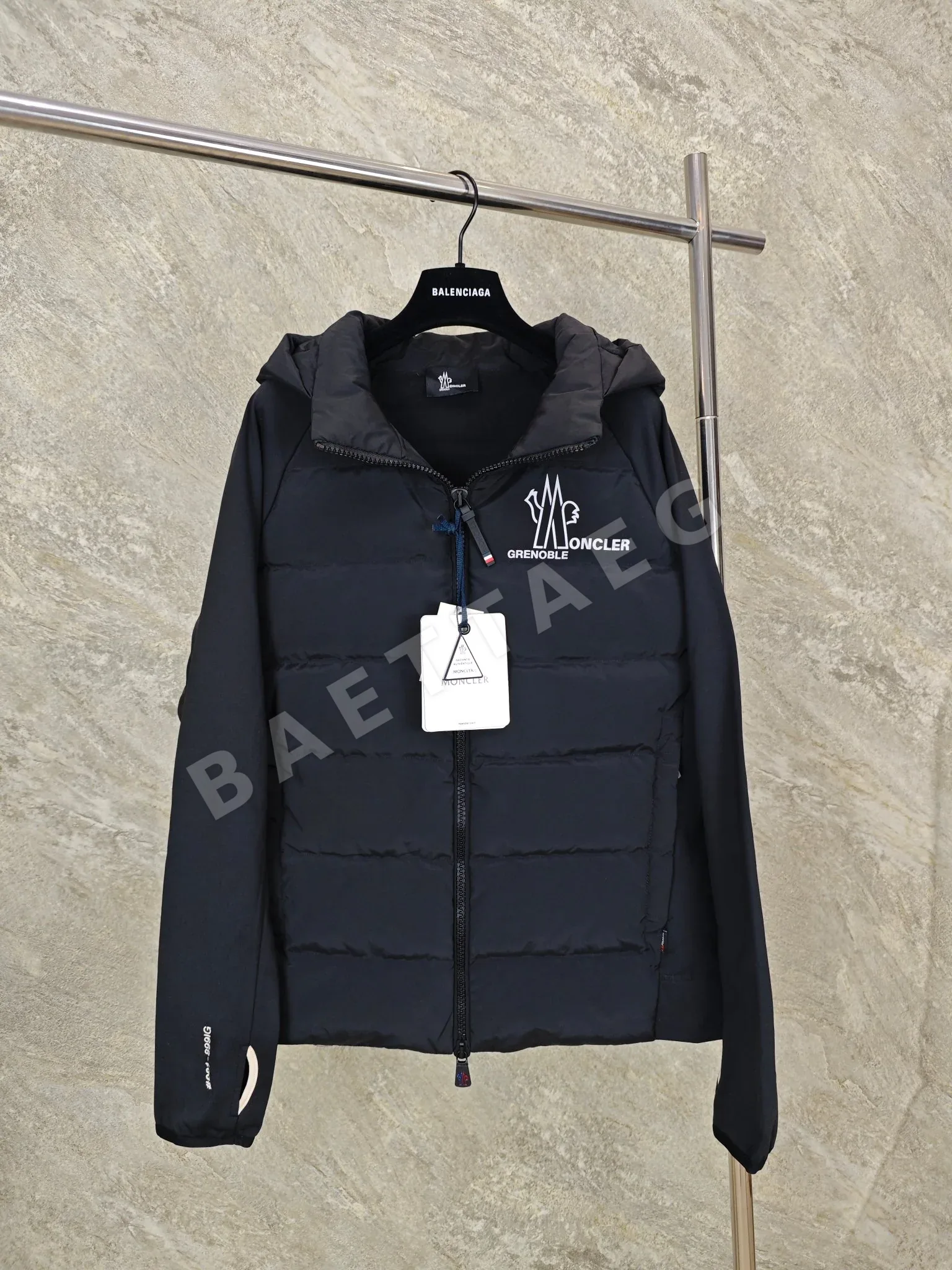 몽클레르 매글리아 25FW