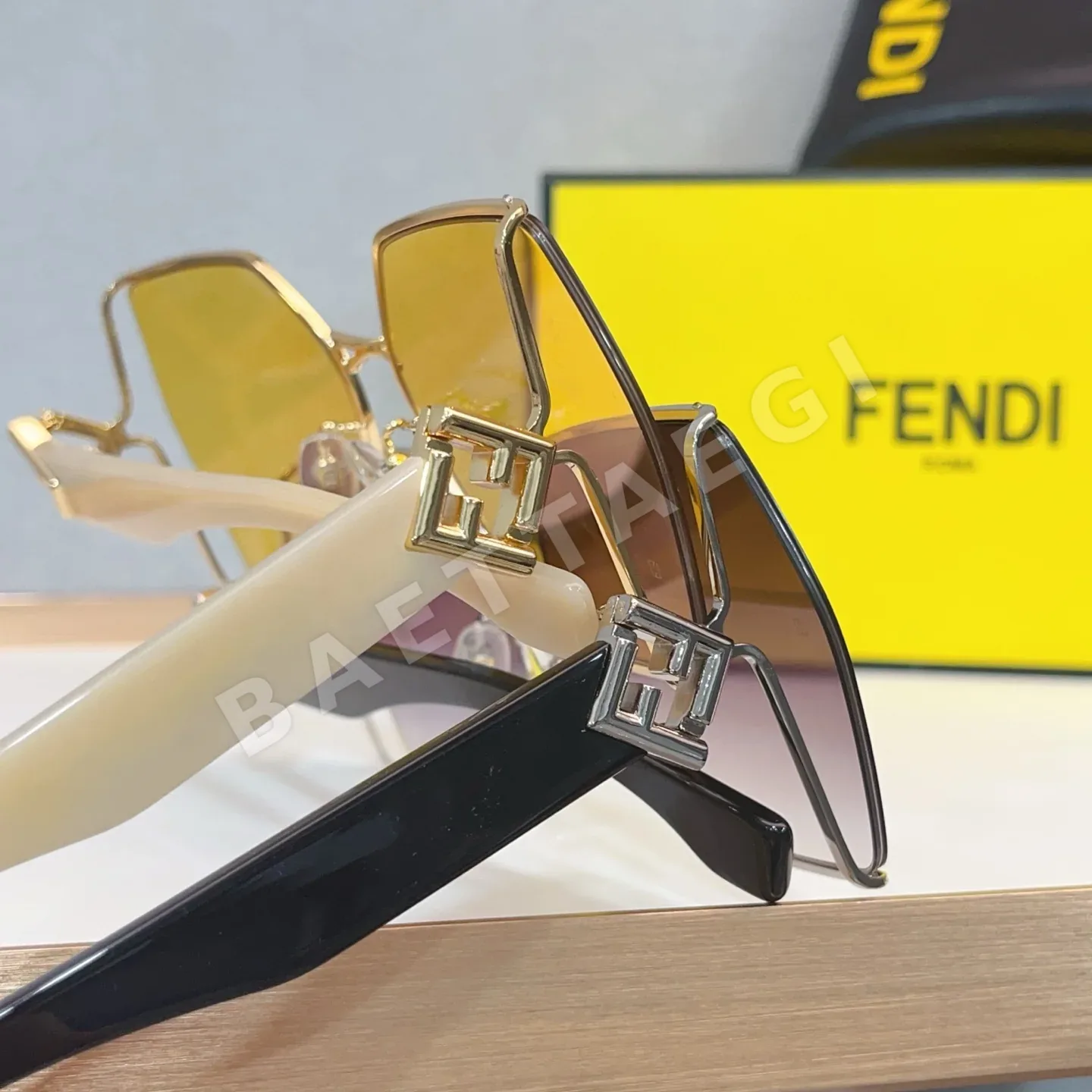 펜디 선글라스 74249 Fendi Sunglasses 상세 이미지 8