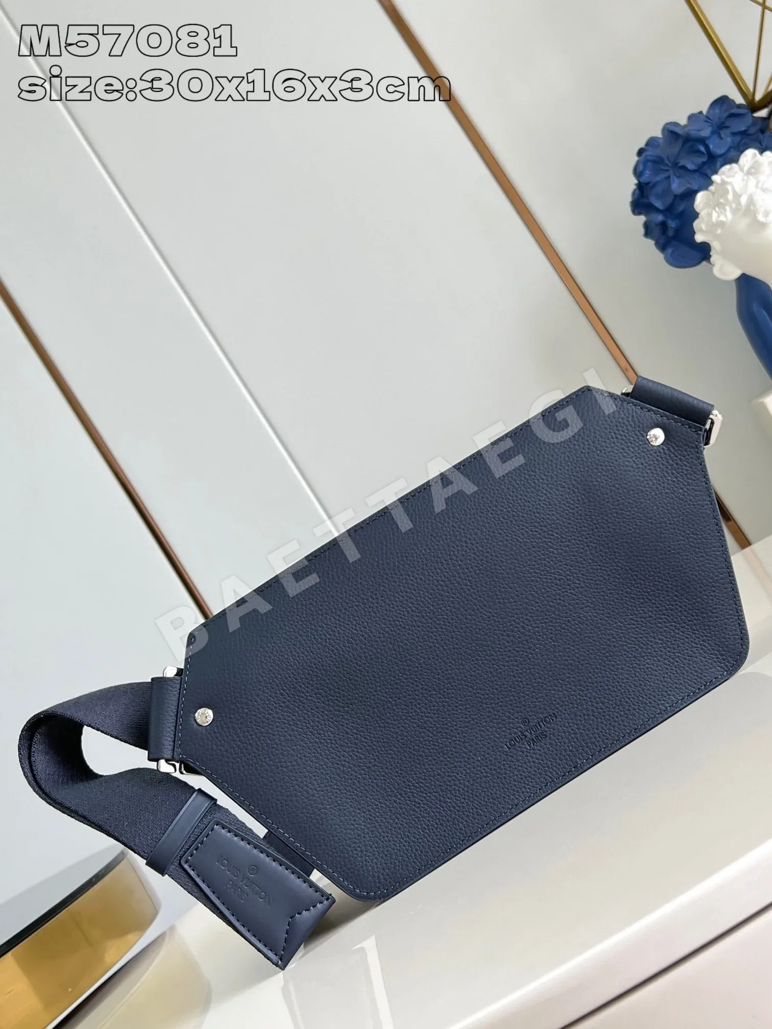 루이비통 M57081 블루 숄더백 미니 상세 이미지 6