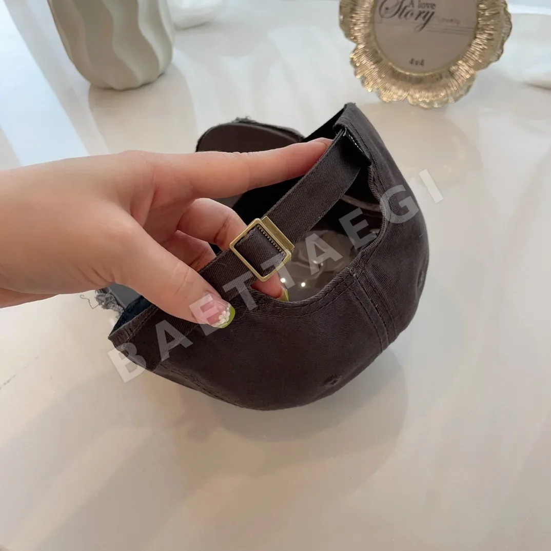 미우미우 모자 80940 Miu Miu Cap 상세 이미지 7