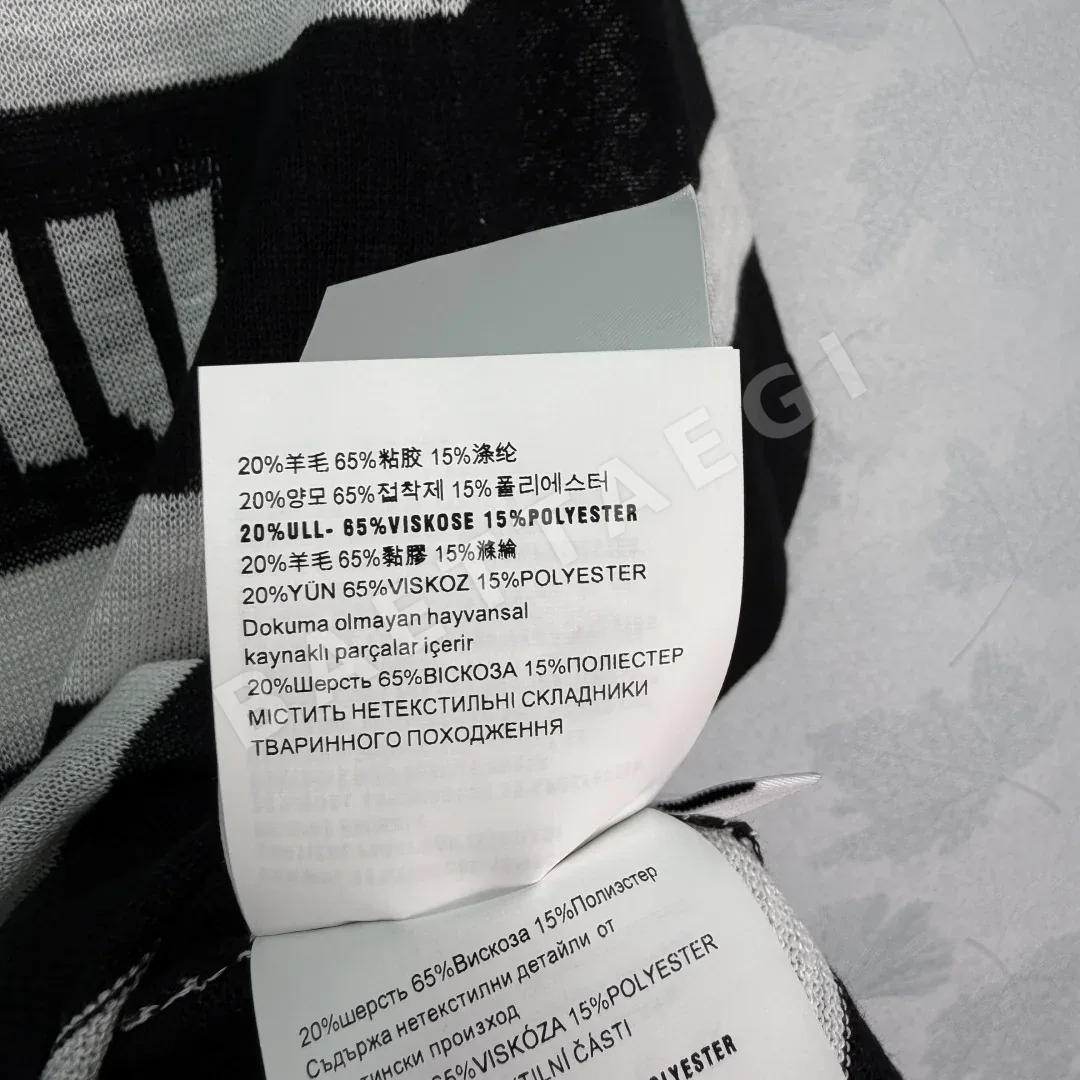 미우미우 스트라이프 반팔 티셔츠 상세 이미지 9