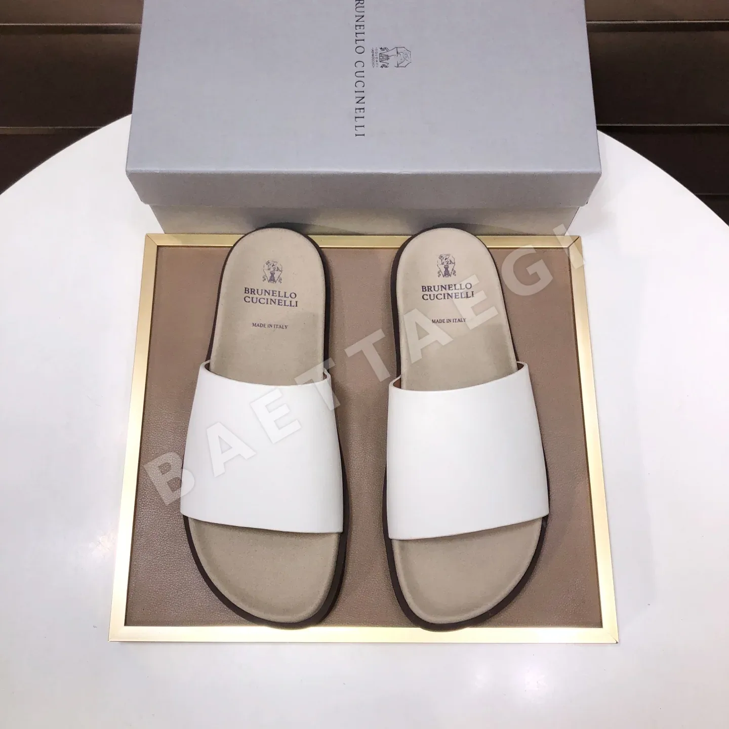 브루넬로쿠치넬리 여름 메시 슬리퍼 23626