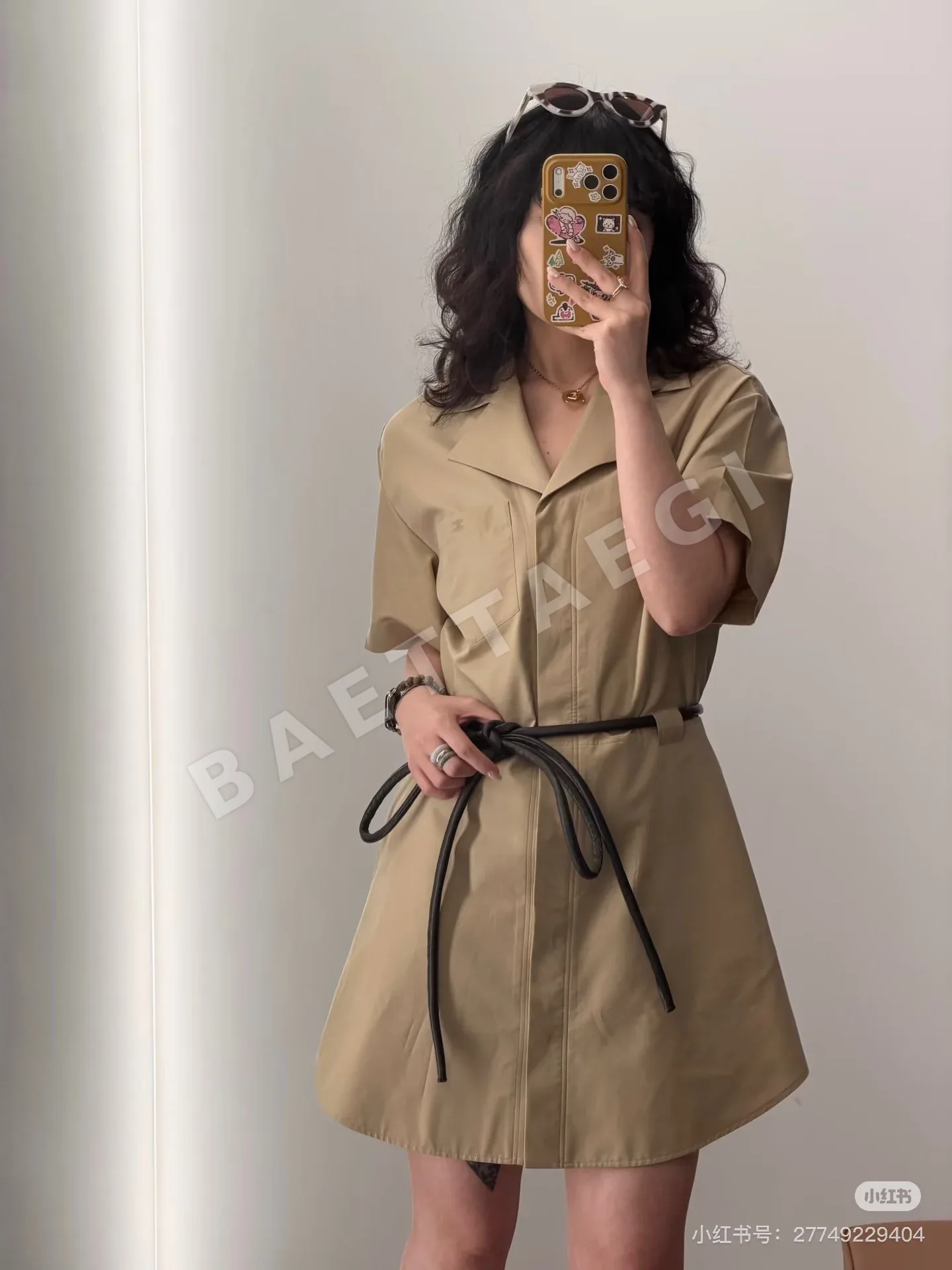 셀린느 카키 컬러 여성 린넨 원피스 상세 이미지 4