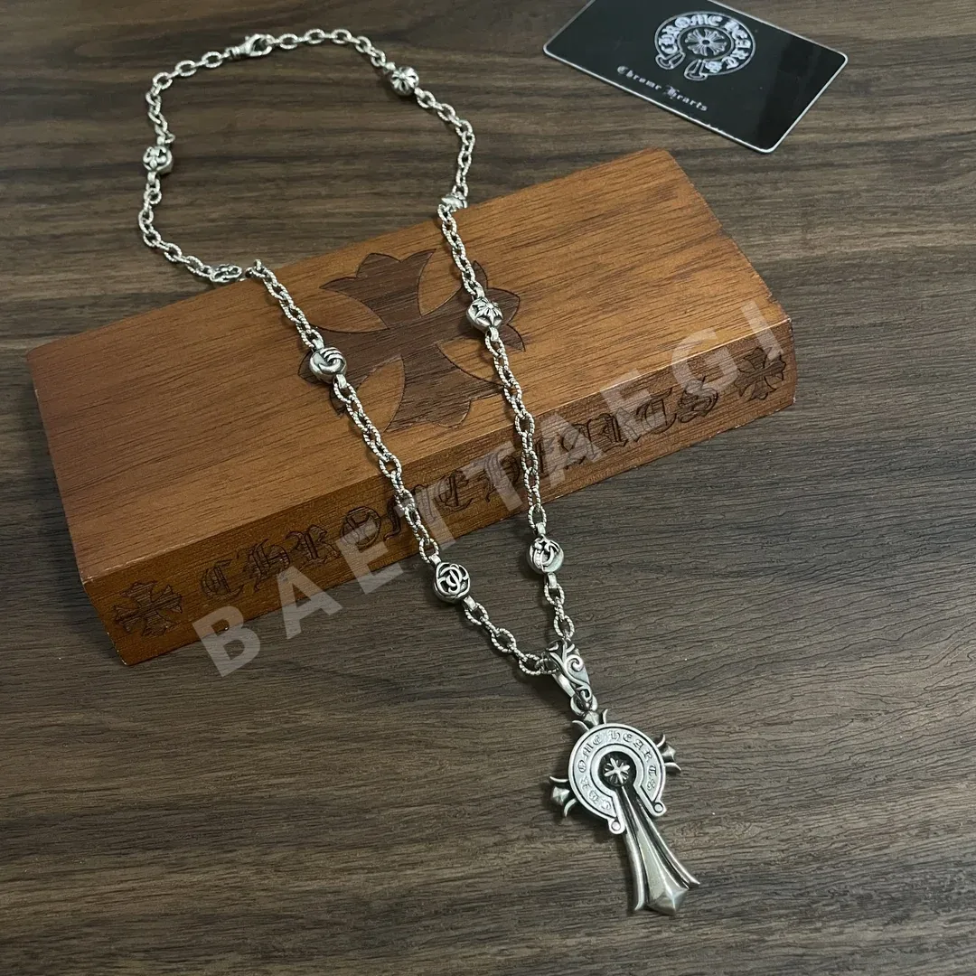크롬하츠 클래식 레트로 배지 펜던트 목걸이 상세 이미지 5