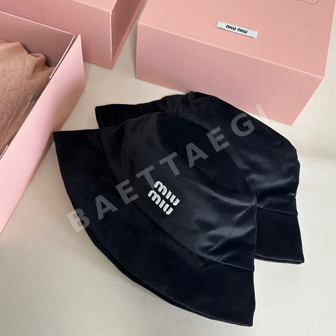 미우미우 모자 80972 Miu Miu Cap 상세 이미지 2