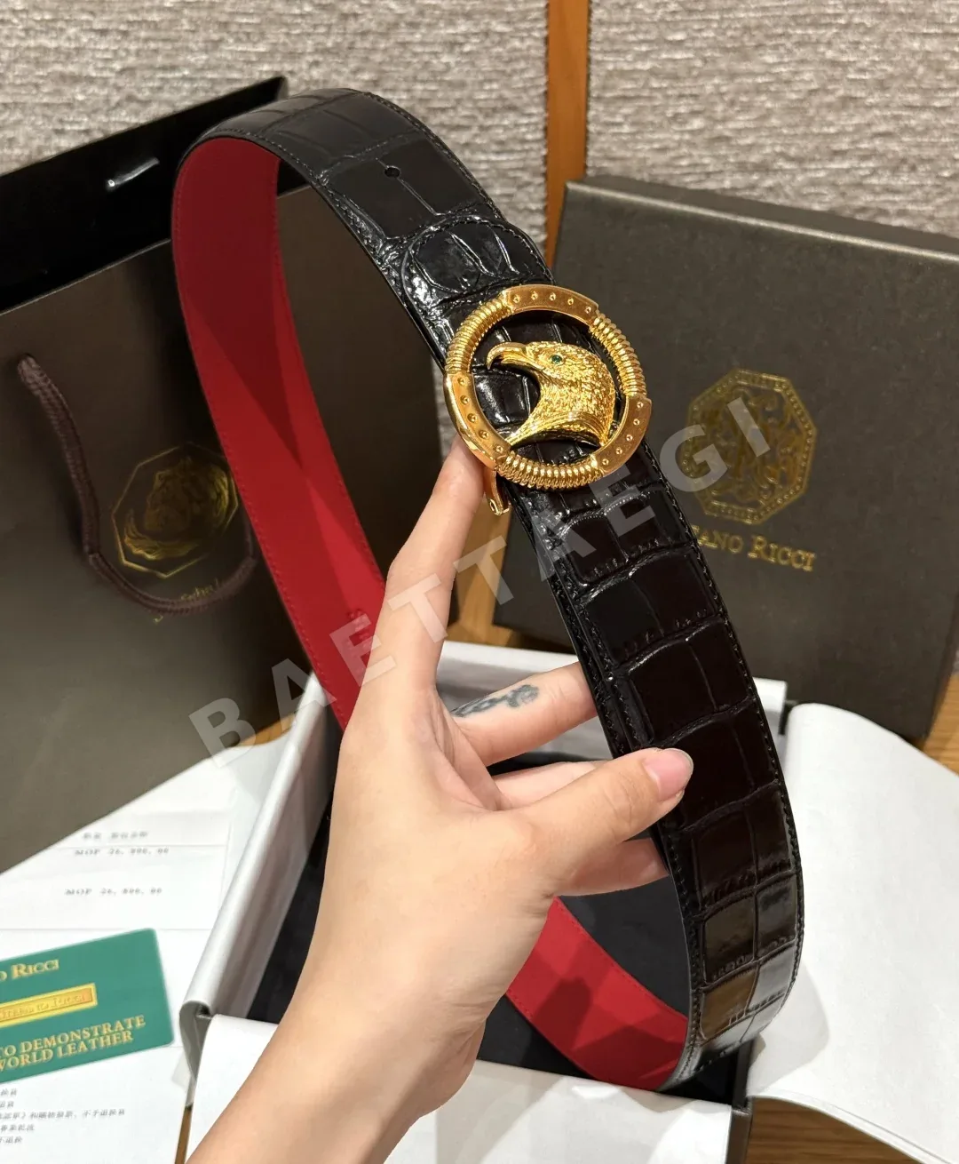 스테파노리치 크로커다일 엠보싱 골드 이글 장식 소가죽 벨트 상세 이미지 3