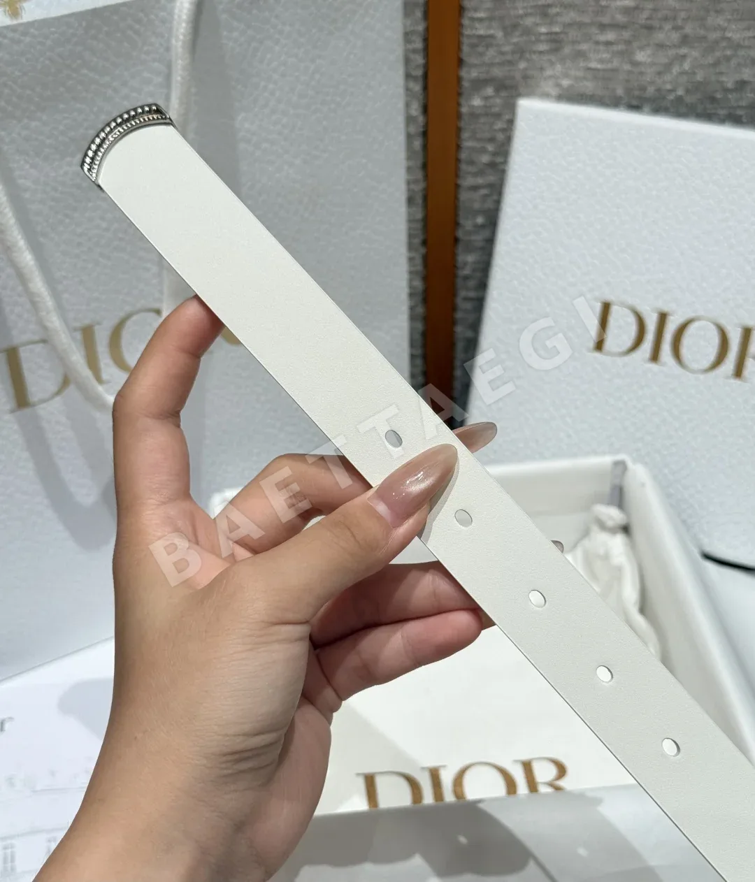 디올 메달리온 가죽 벨트 상세 이미지 8