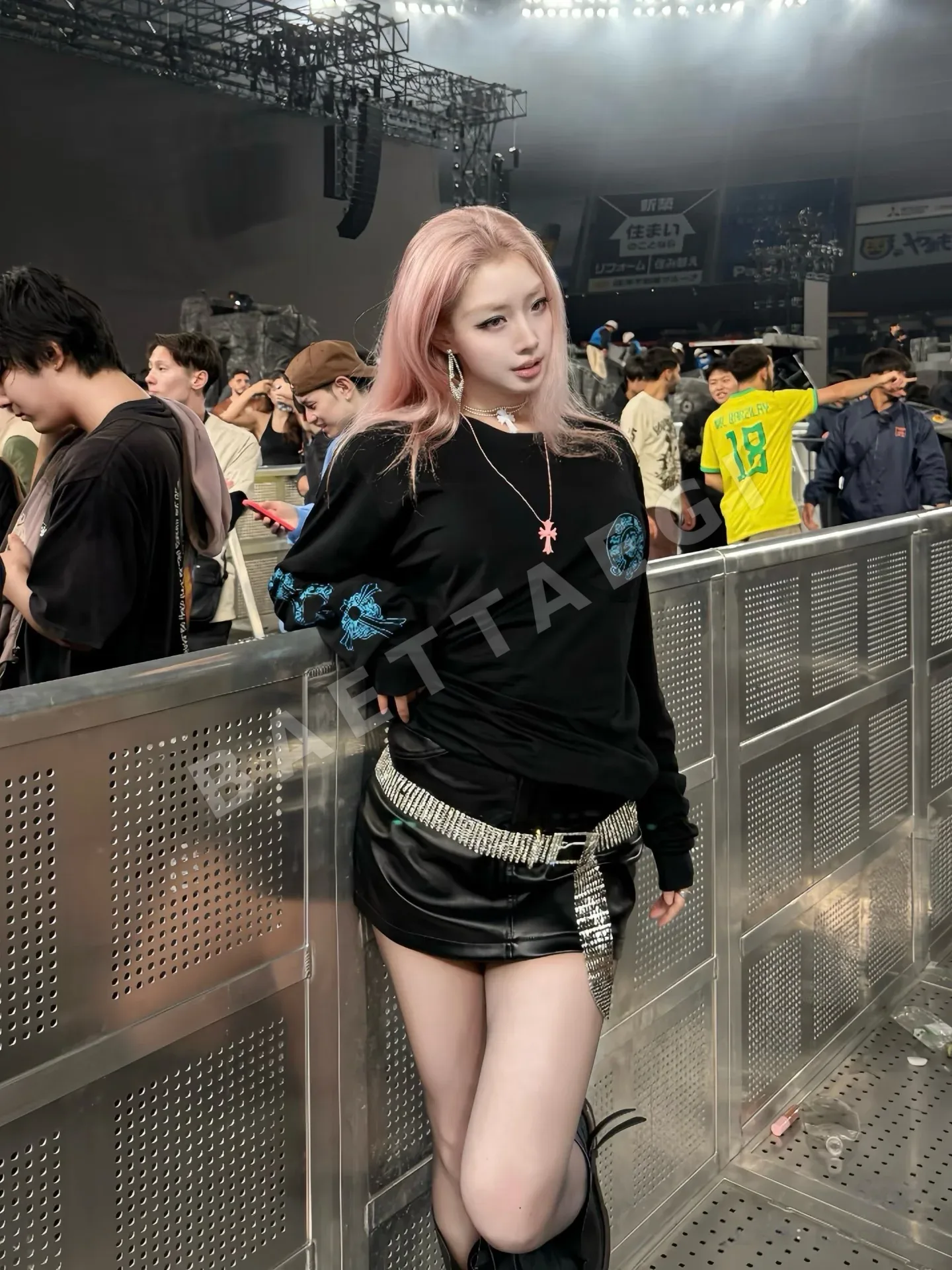 크롬하츠 여성 긴팔 티셔츠 상세 이미지 2